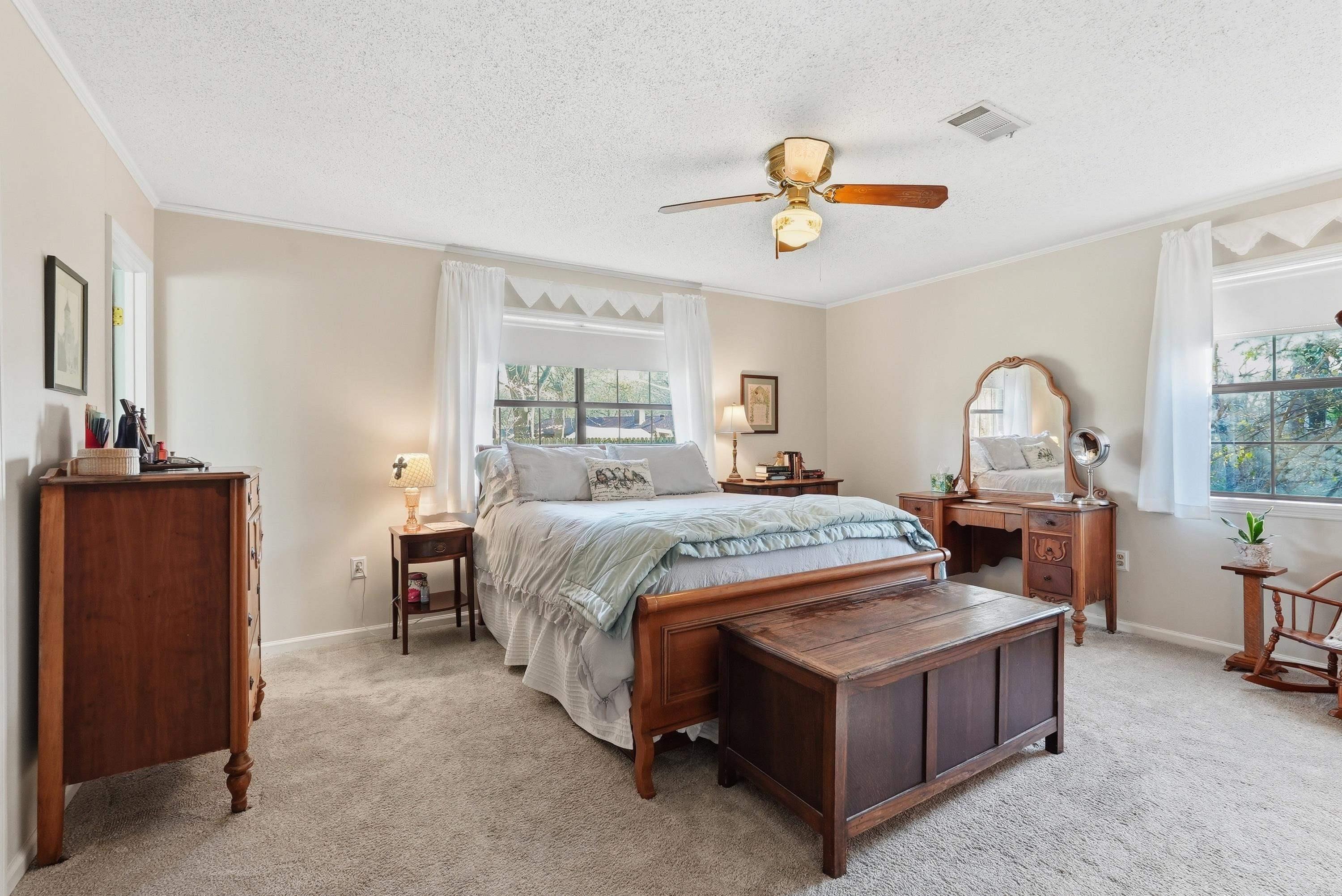 2 Pin Oak Drive