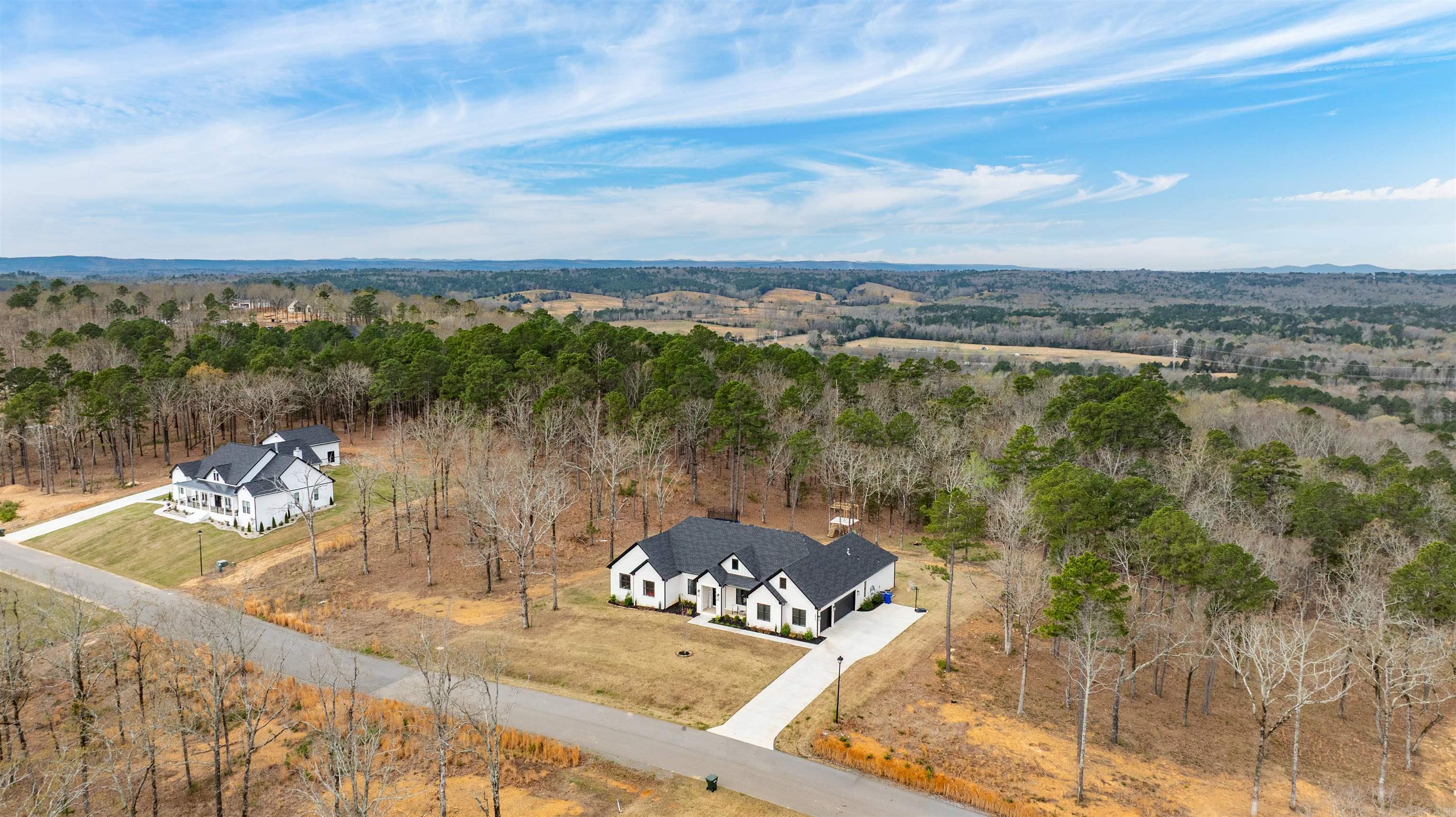 3915 Orchard Lane
