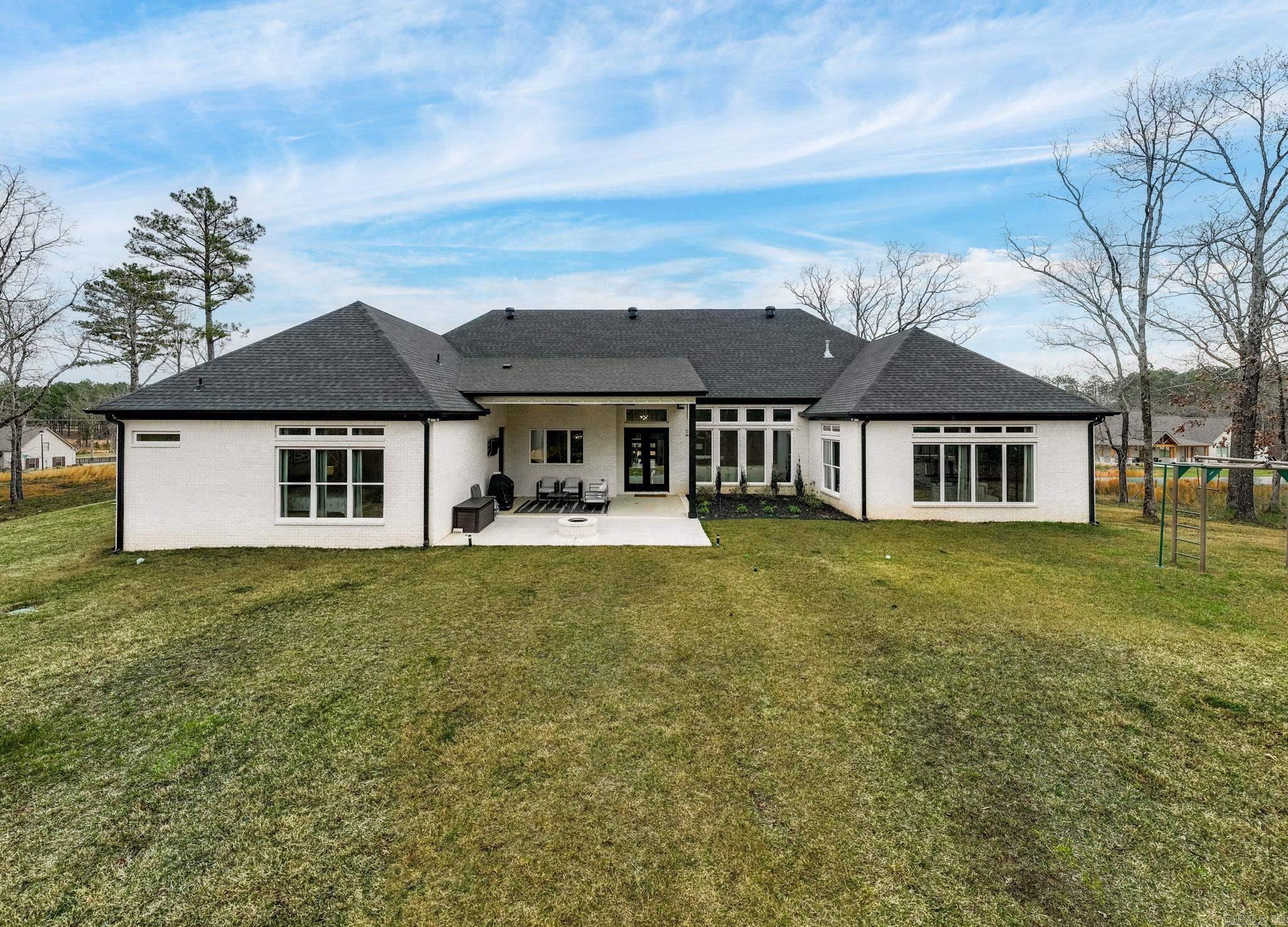 3915 Orchard Lane