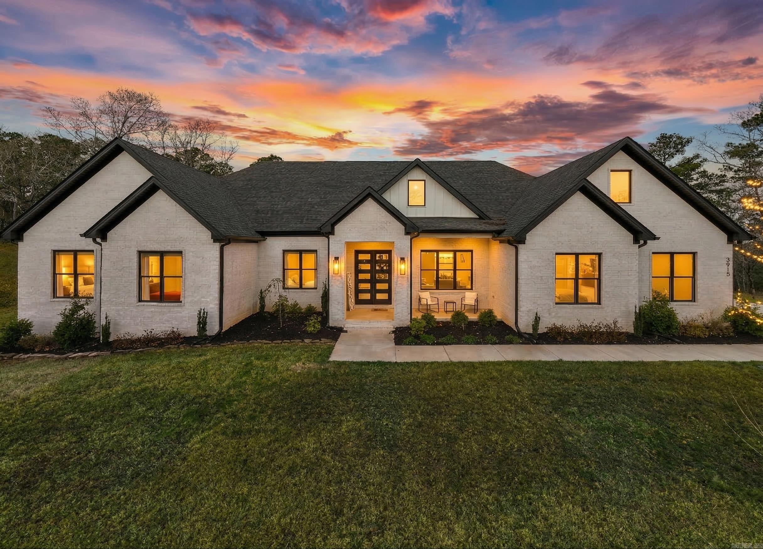 3915 Orchard Lane