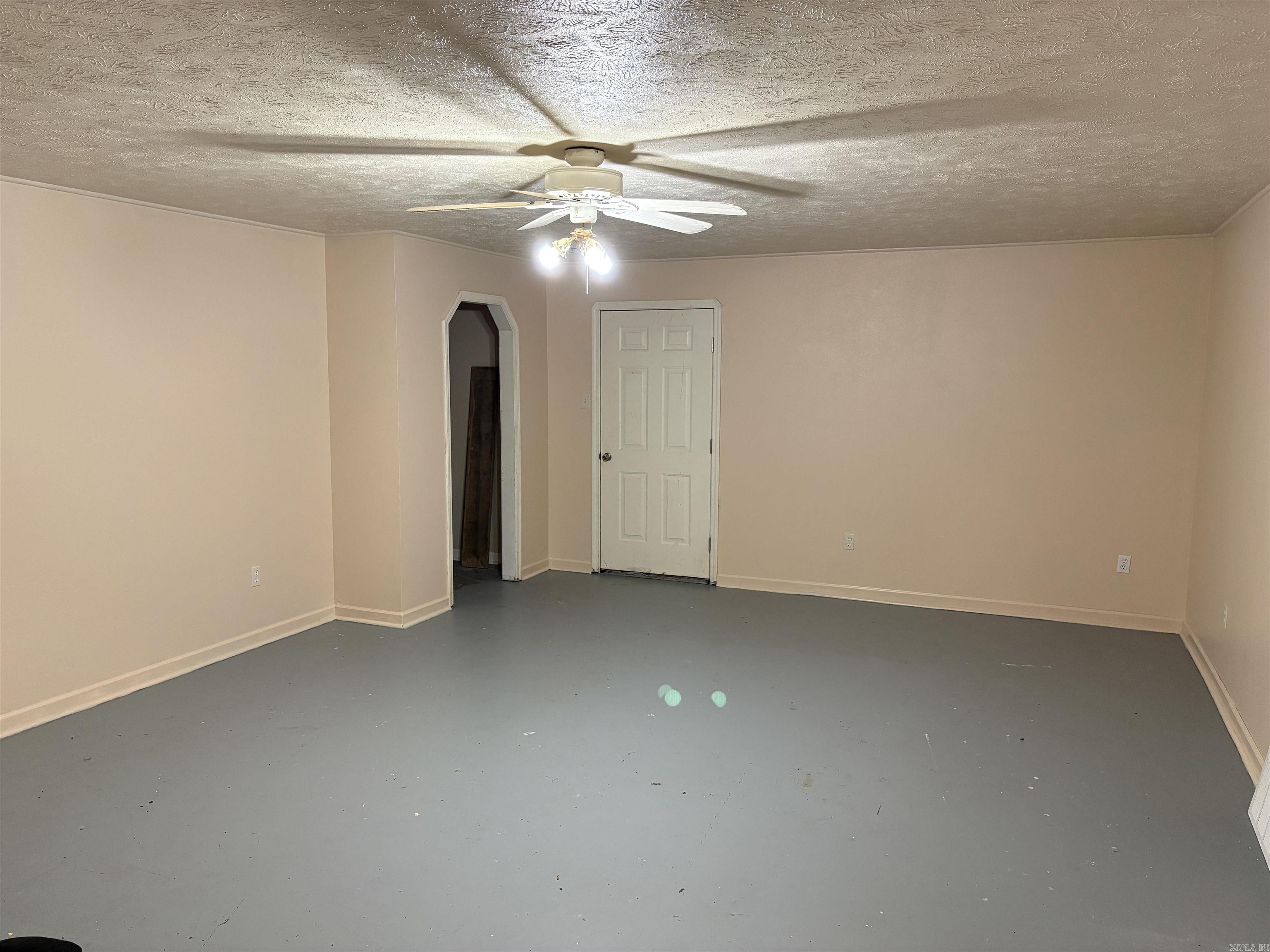 1660 Nighthawk Circle