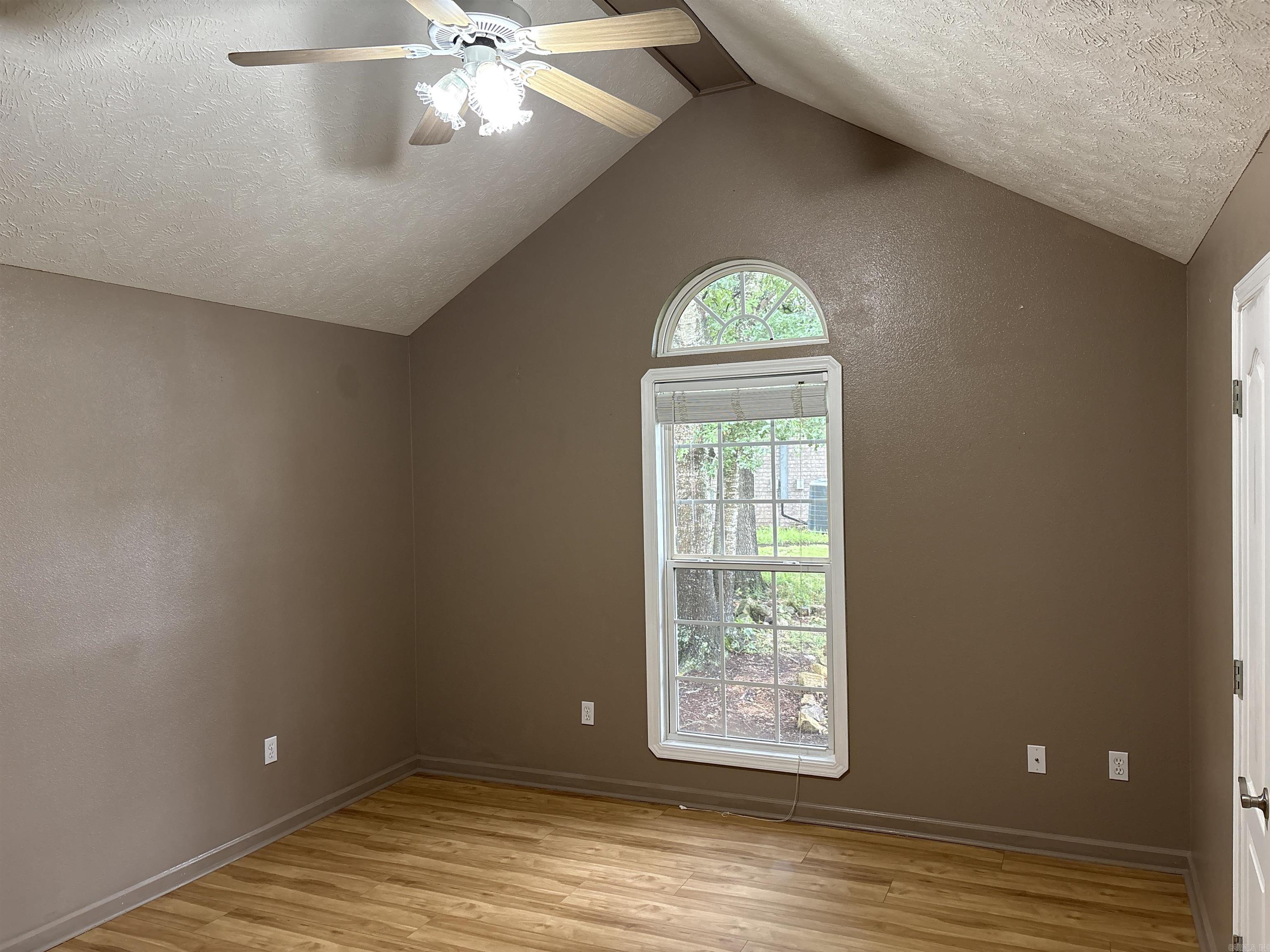 1660 Nighthawk Circle