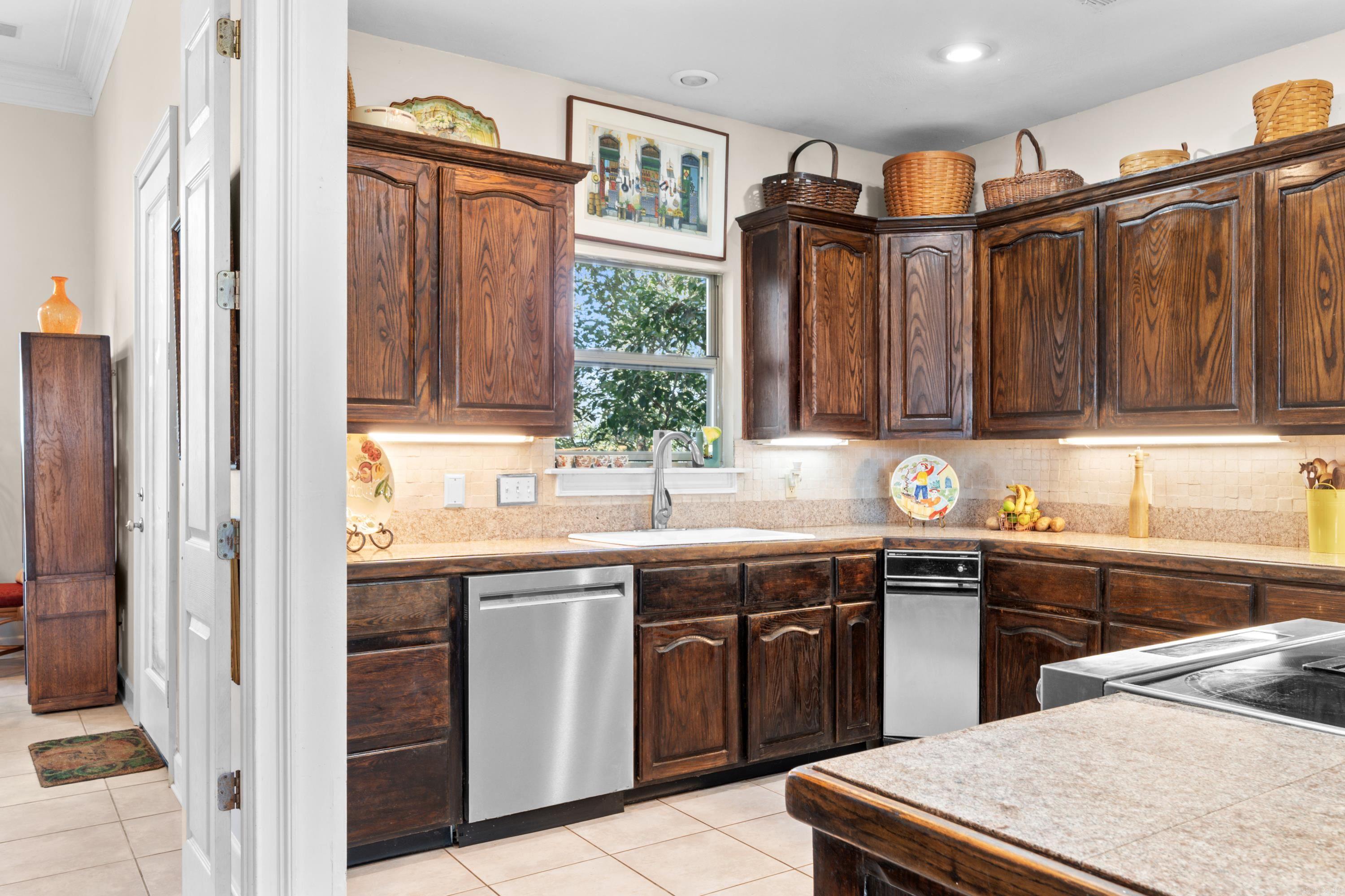 3250 Millers View