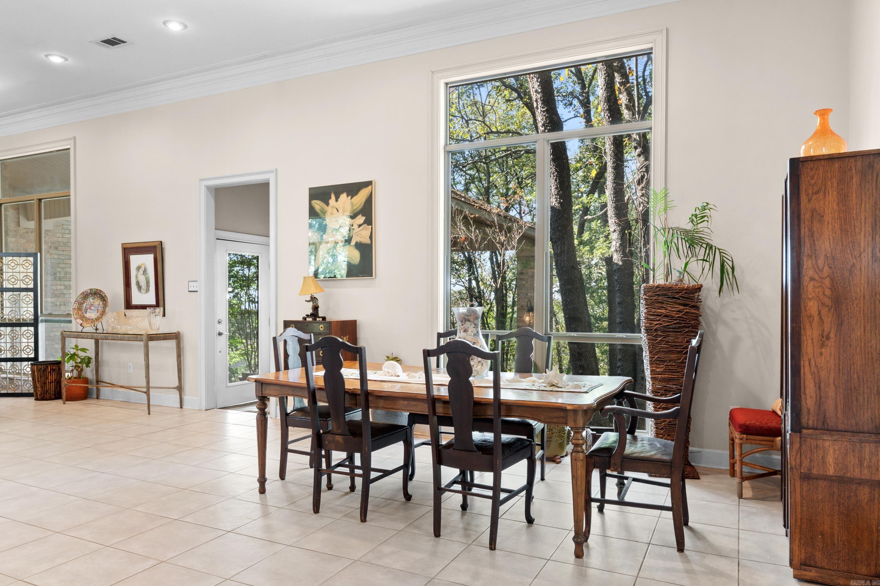 3250 Millers View