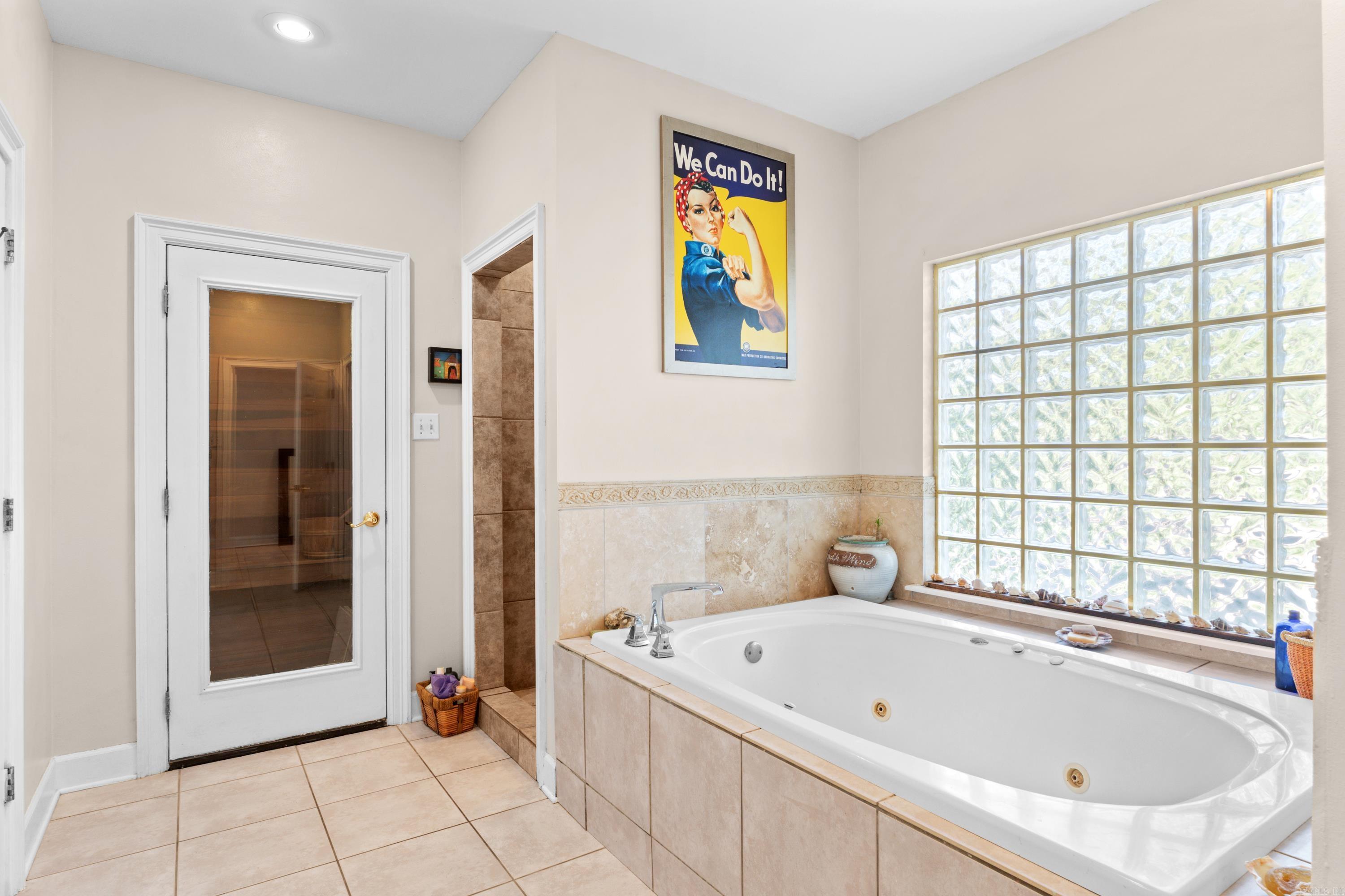3250 Millers View