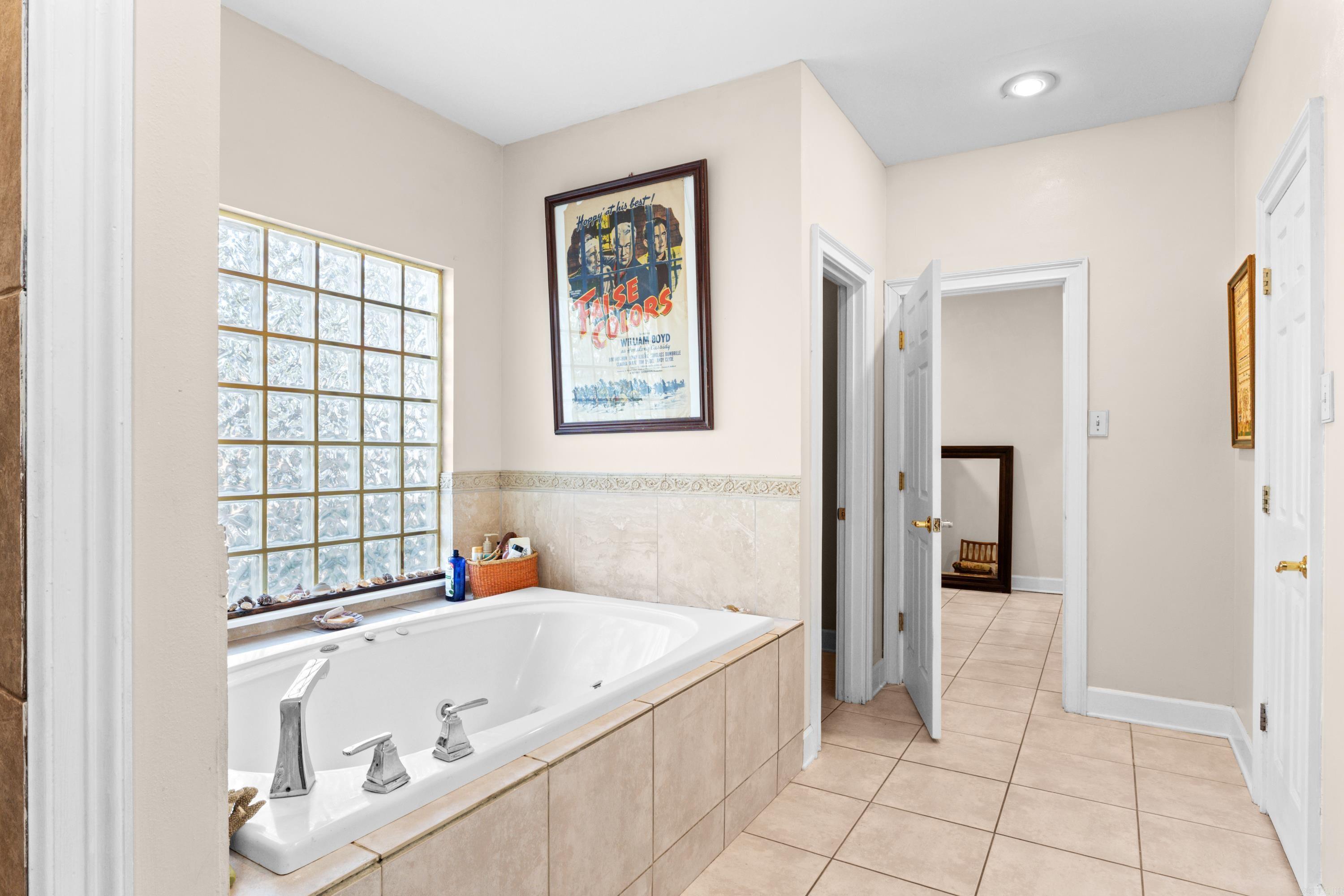 3250 Millers View