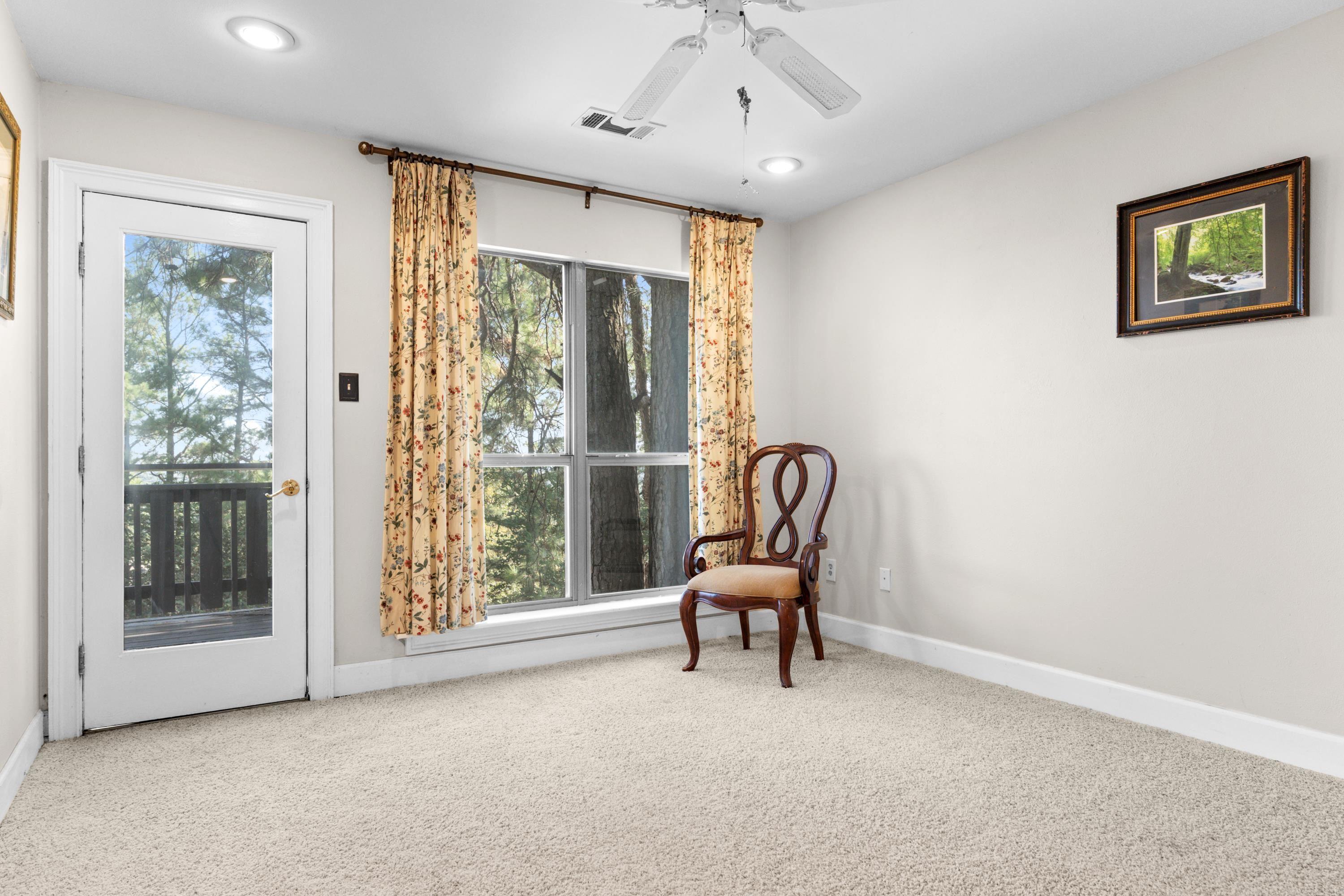 3250 Millers View