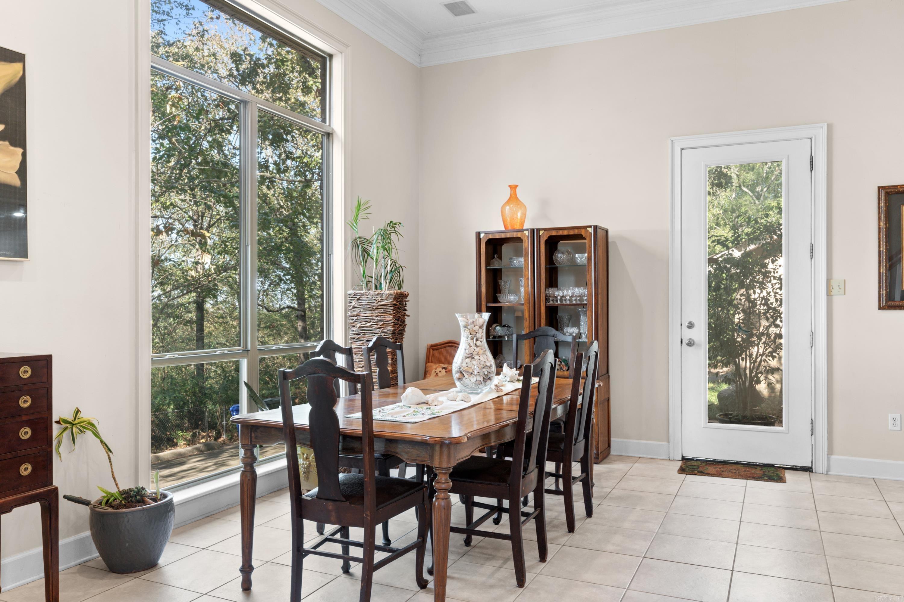 3250 Millers View