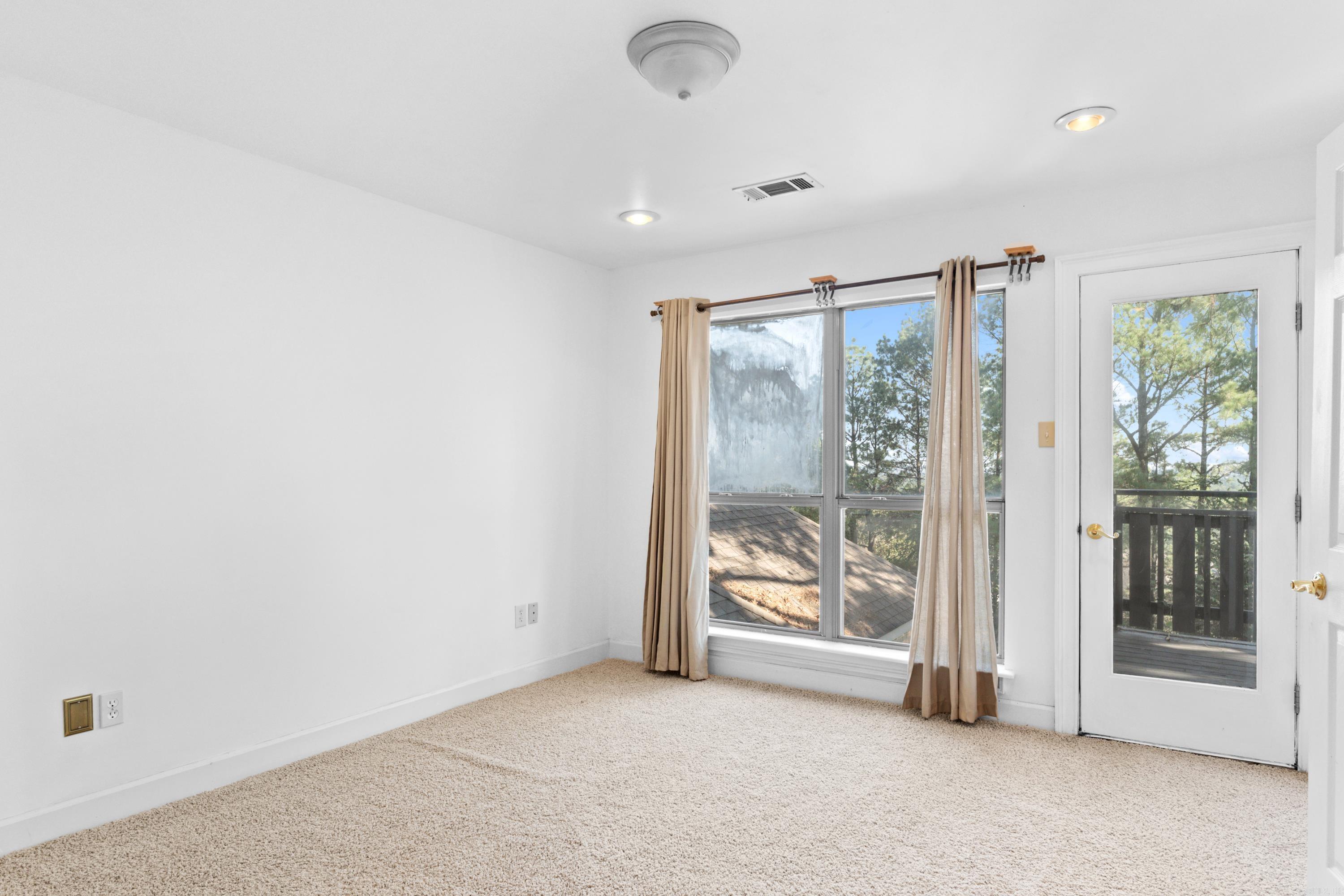 3250 Millers View