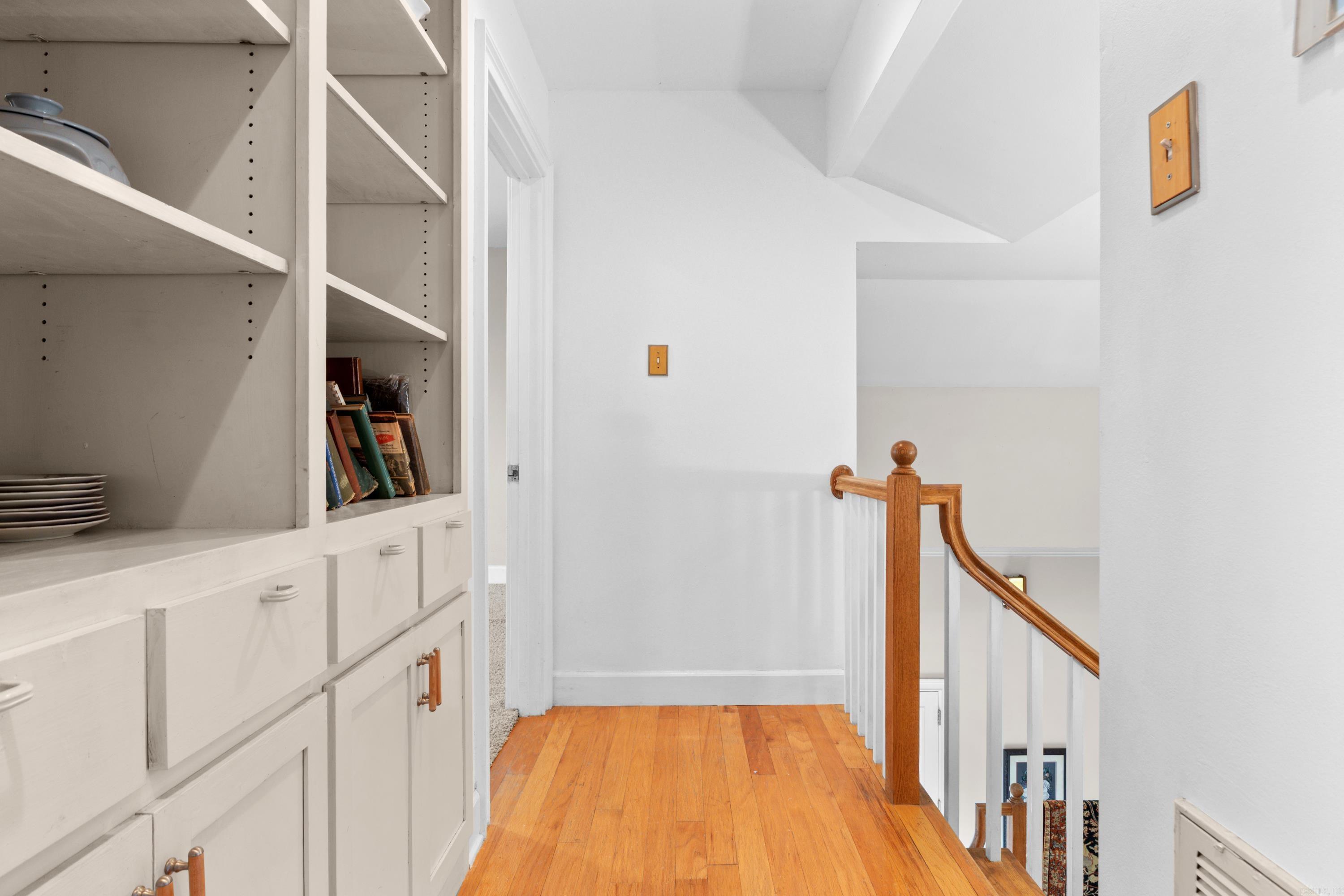 3250 Millers View