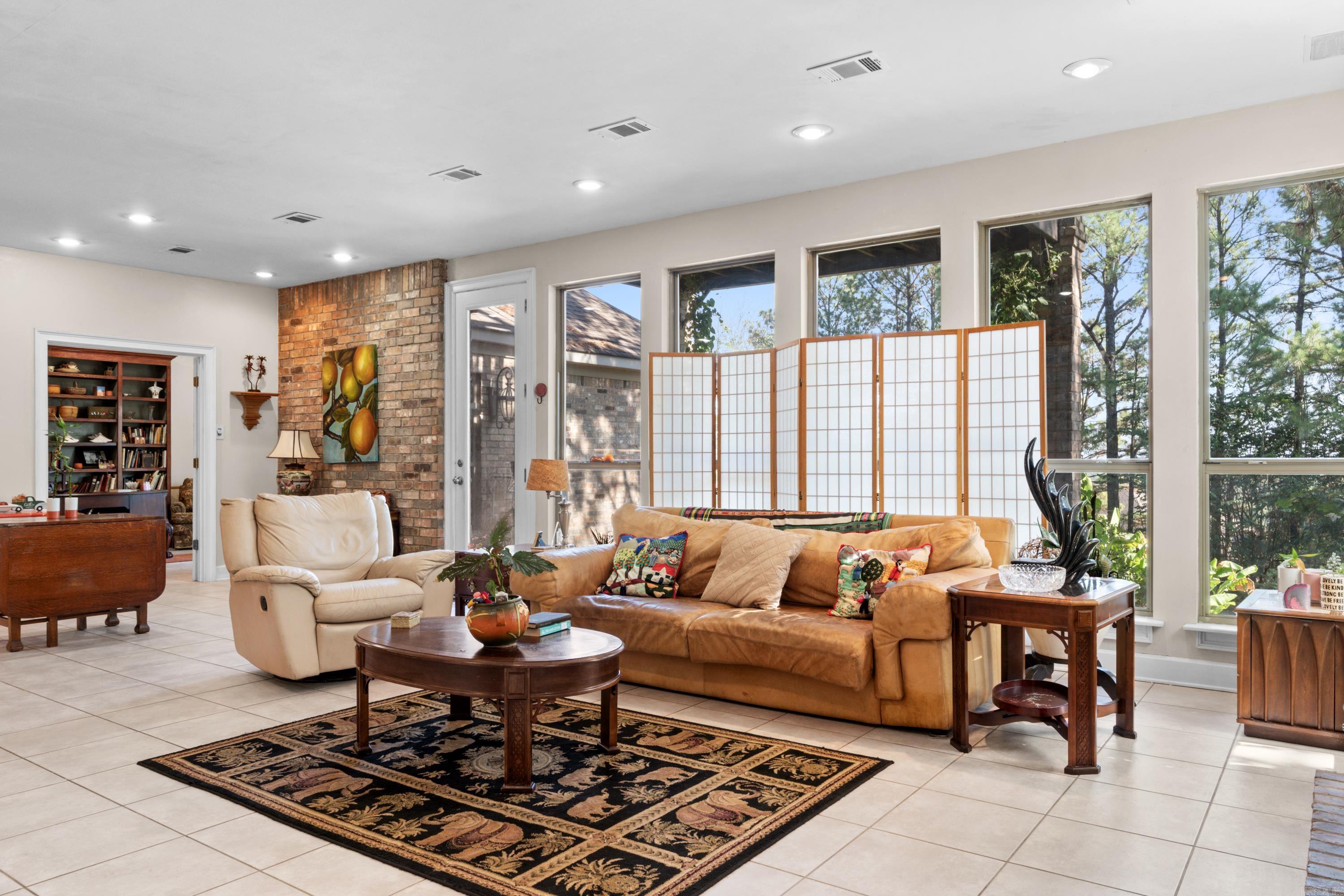3250 Millers View