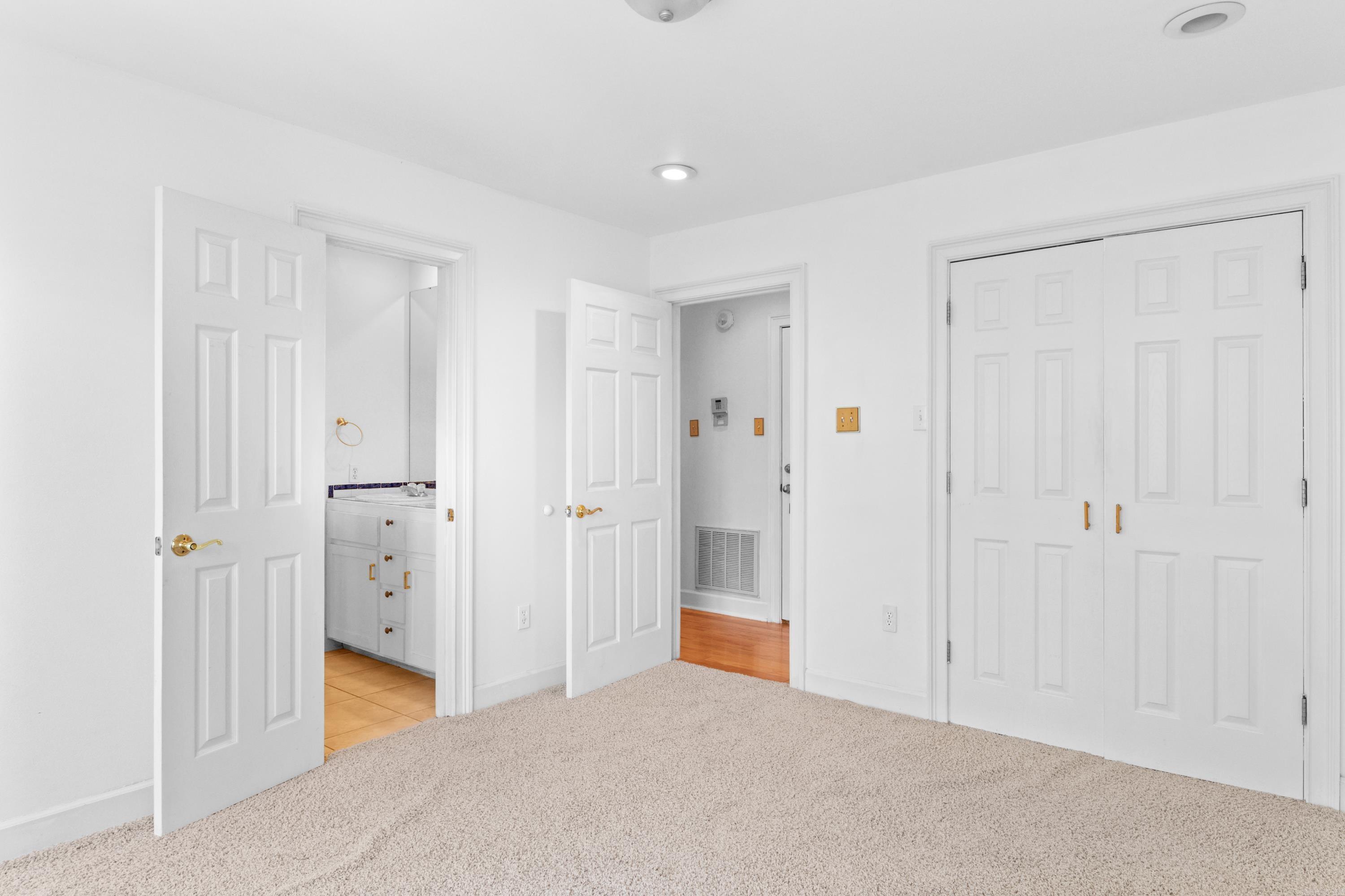 3250 Millers View