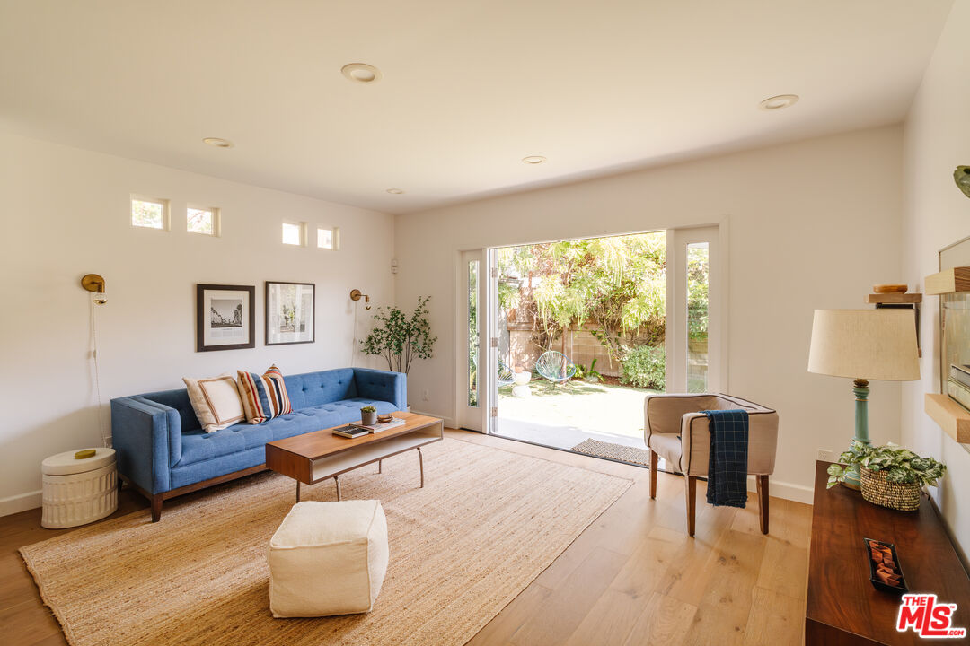 5116 Pickford Way