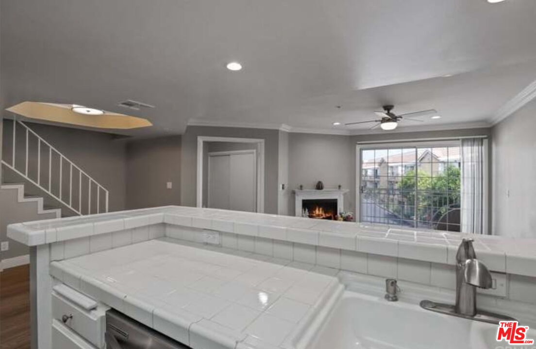 4750 Templeton St Unit: 1205
