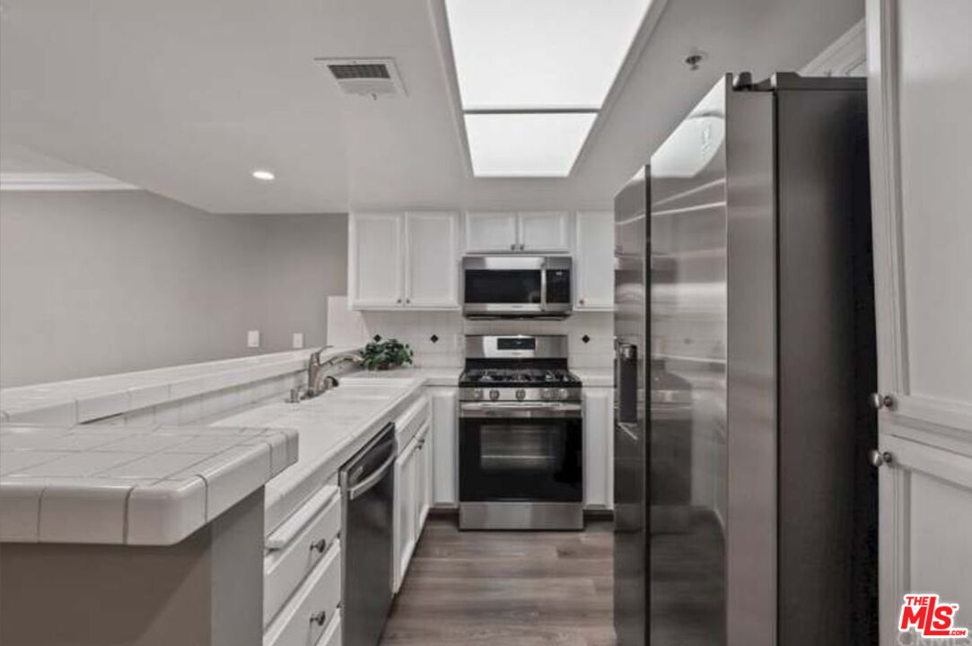 4750 Templeton St Unit: 1205