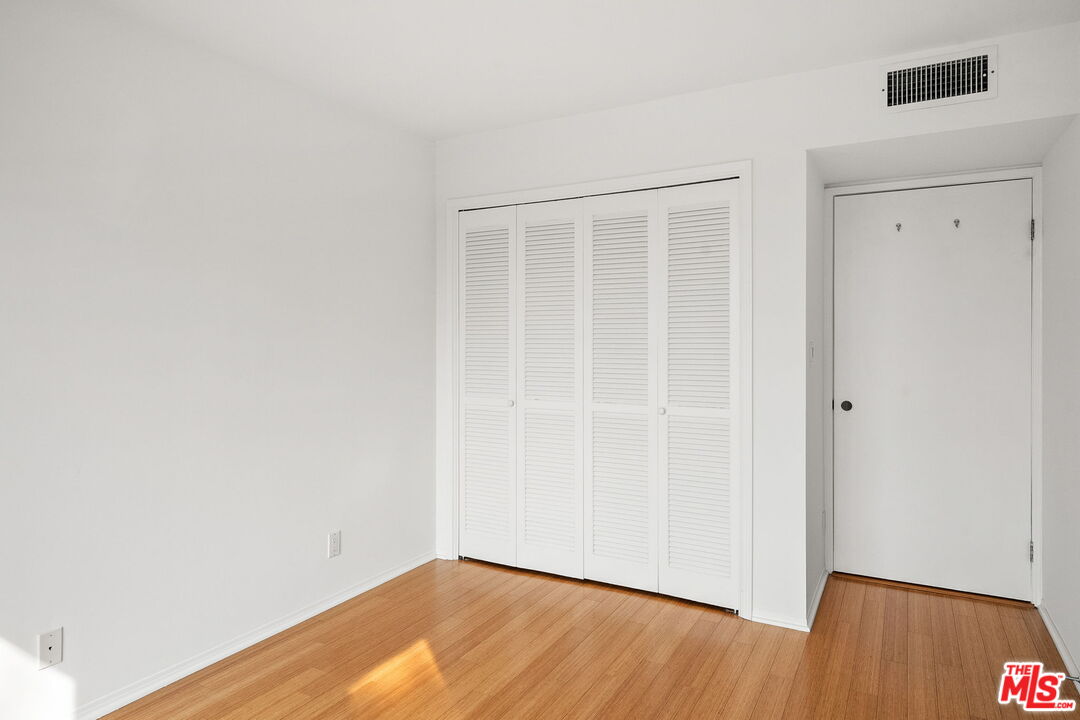 1011 Pacific St Unit: 1