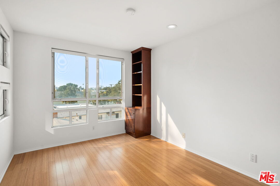 1011 Pacific St Unit: 1