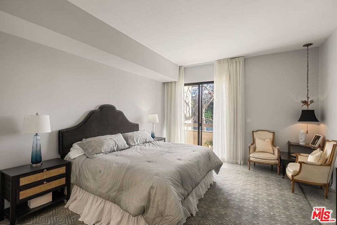 141 S Linden Dr Unit: 204