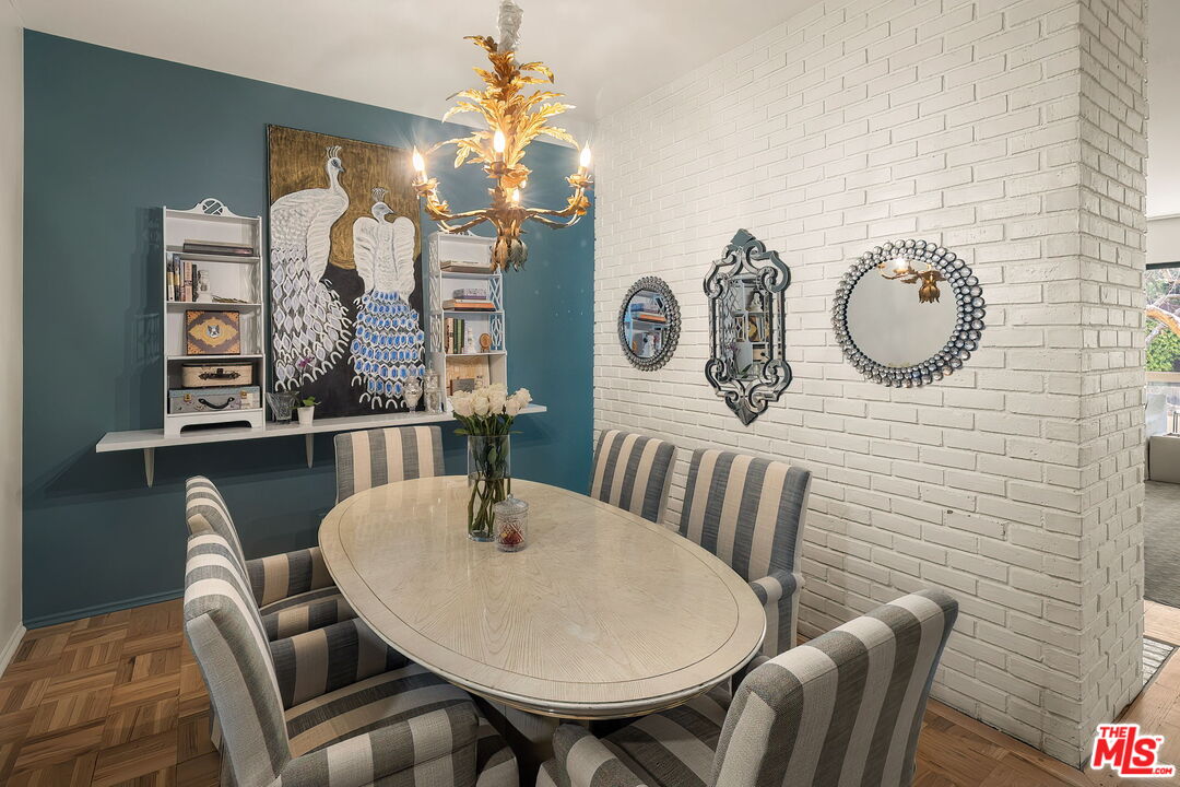 141 S Linden Dr Unit: 204