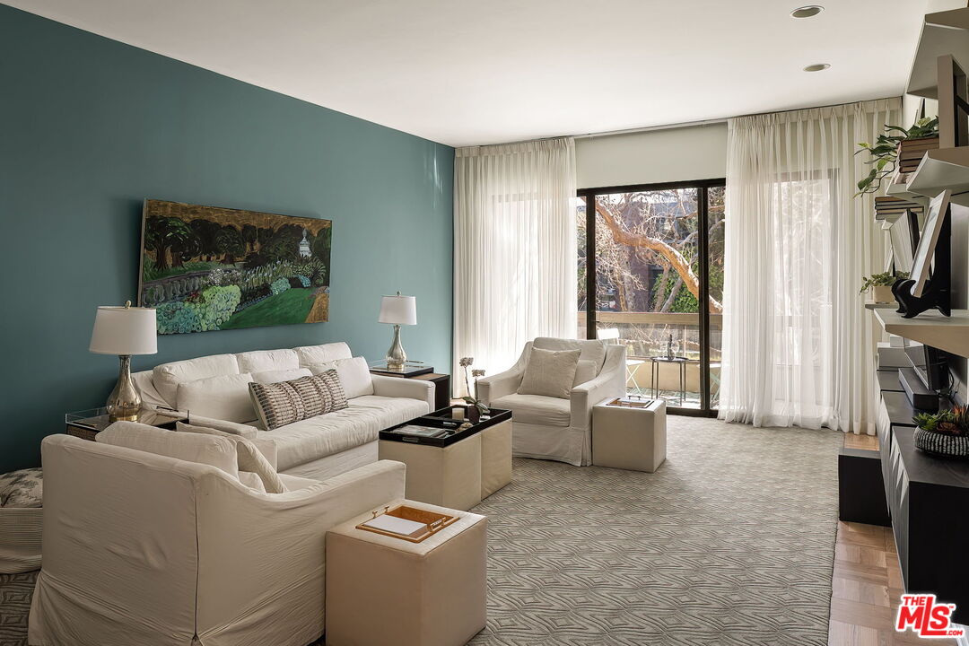 141 S Linden Dr Unit: 204