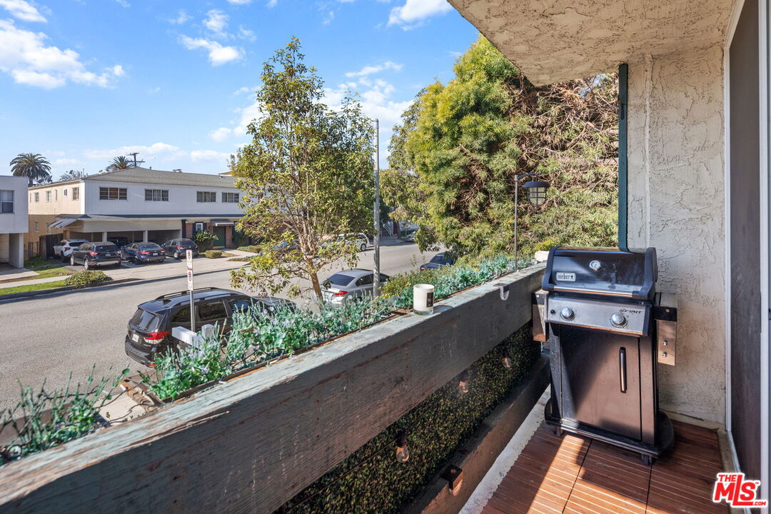 1317 12th St Unit: 1
