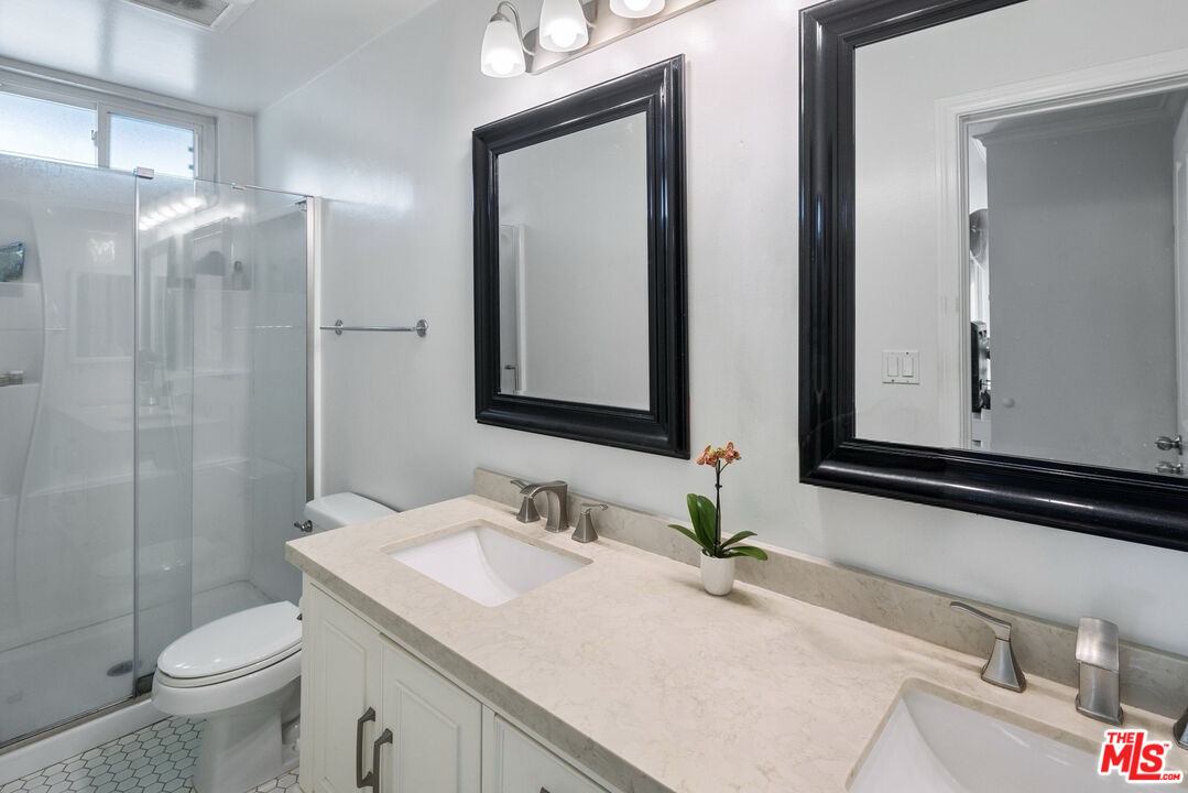 1317 12th St Unit: 1
