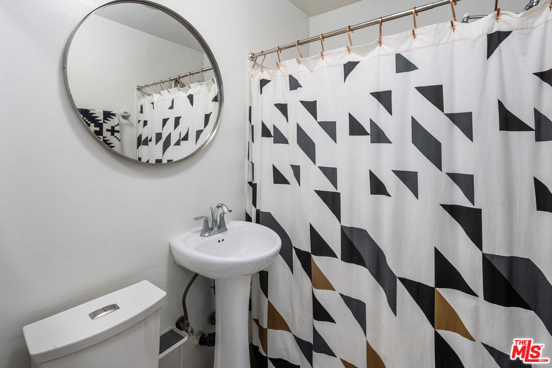 1317 12th St Unit: 1