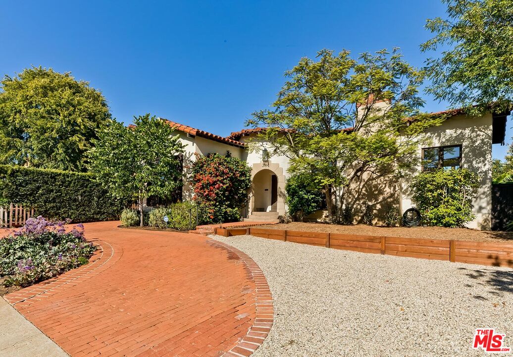 384 N Bonhill Rd