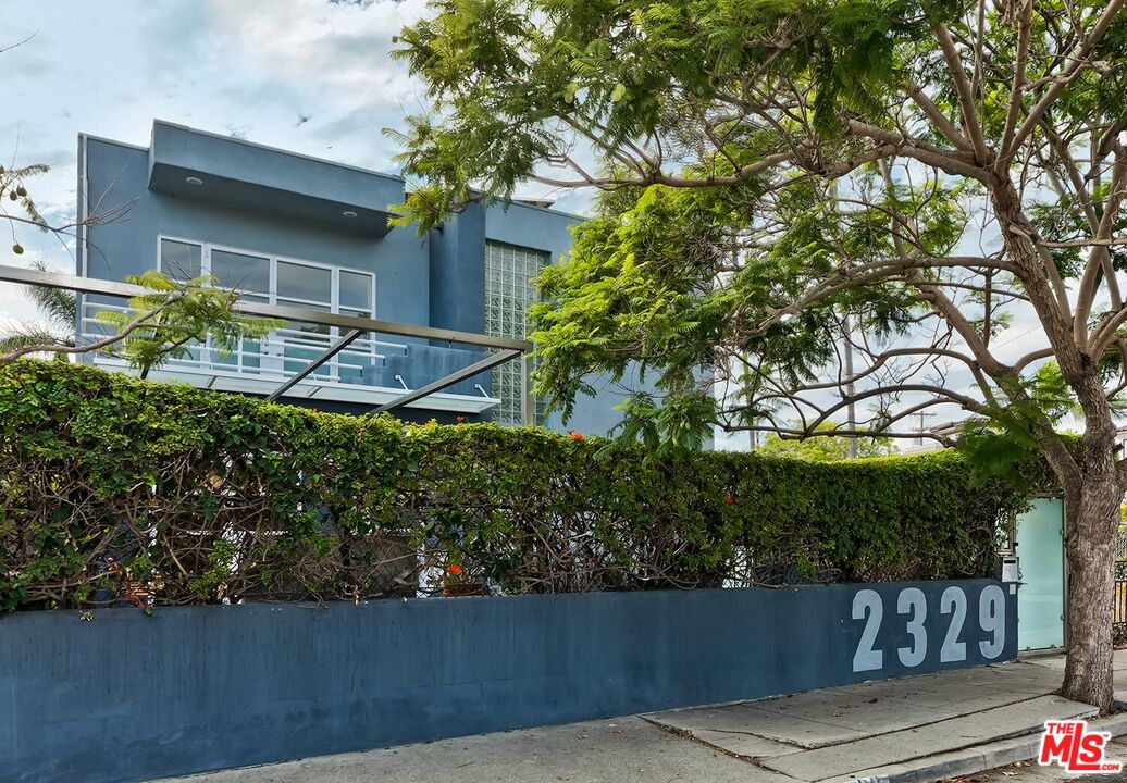 2329 Wilson Ave