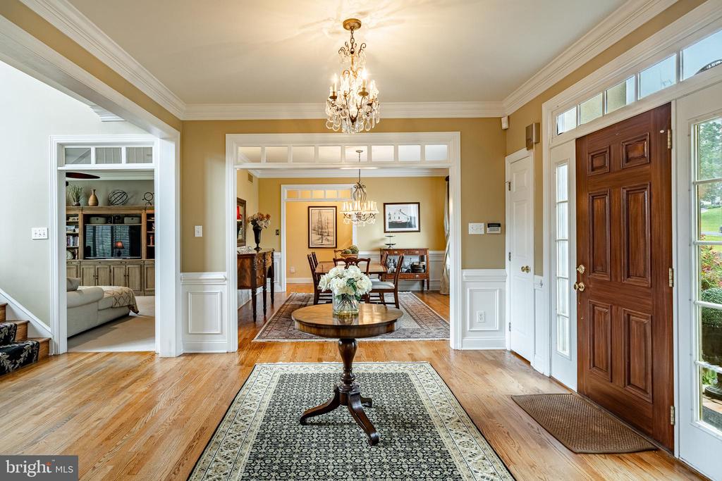4 TAYLOR CHASE LANE