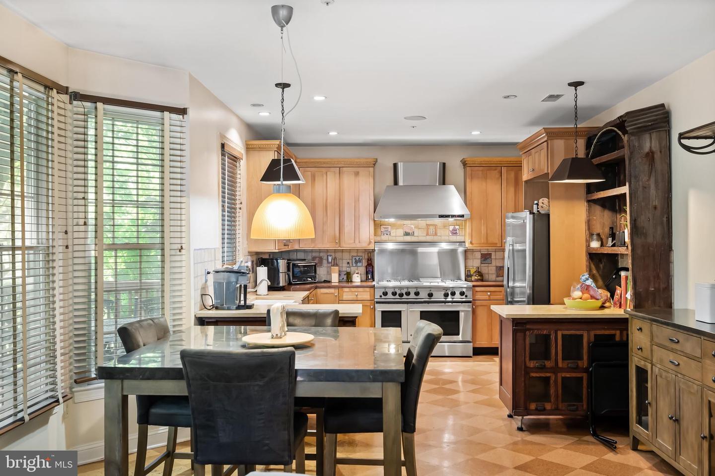 405 Merion Hill