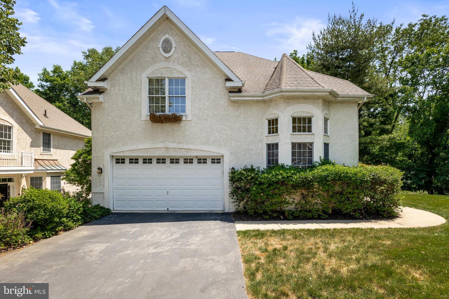405 Merion Hill