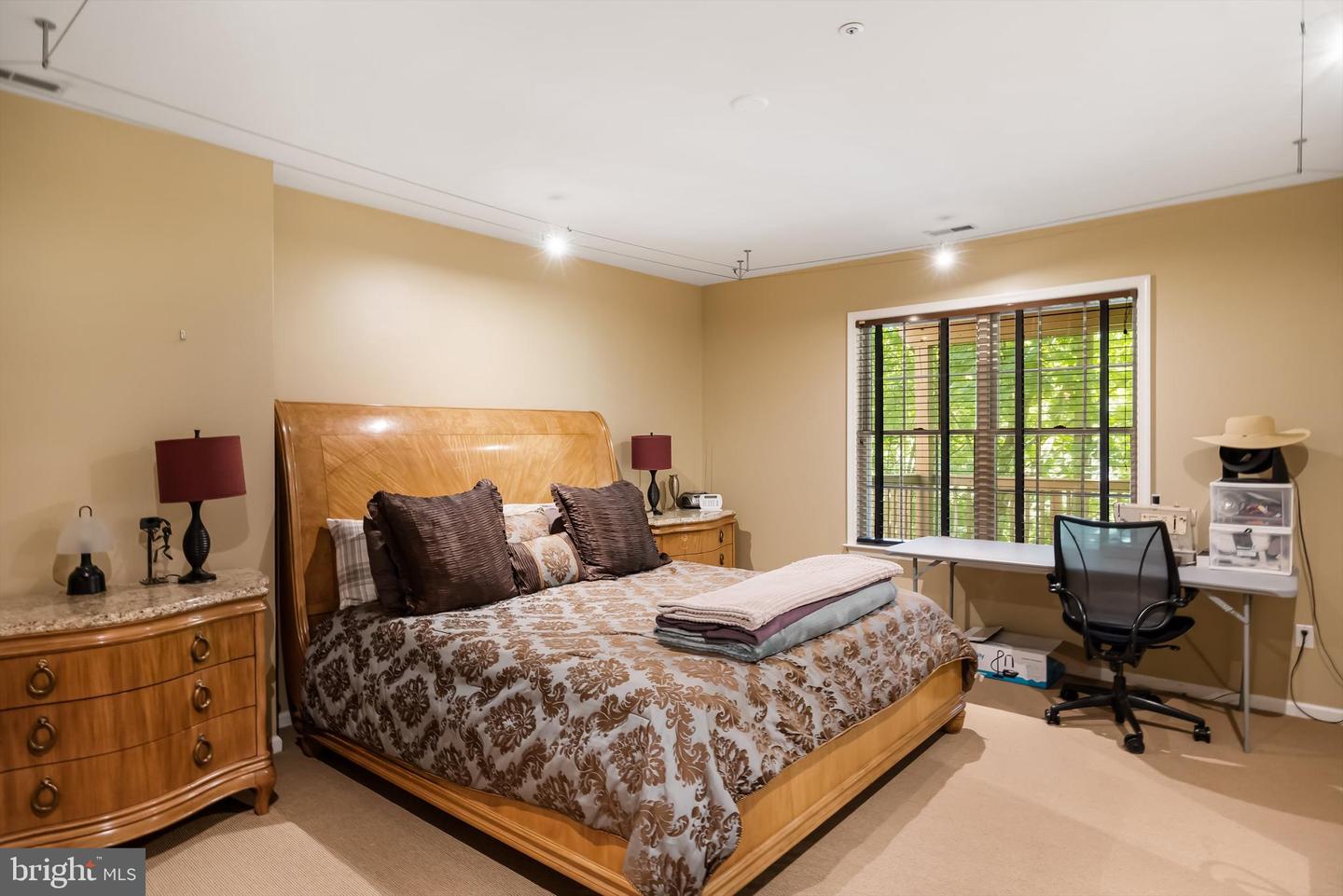 405 Merion Hill