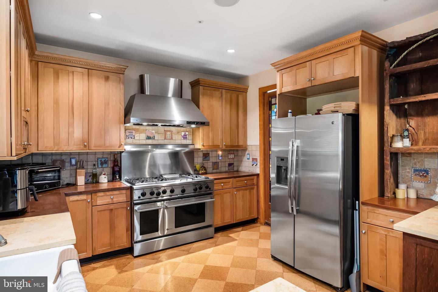 405 Merion Hill