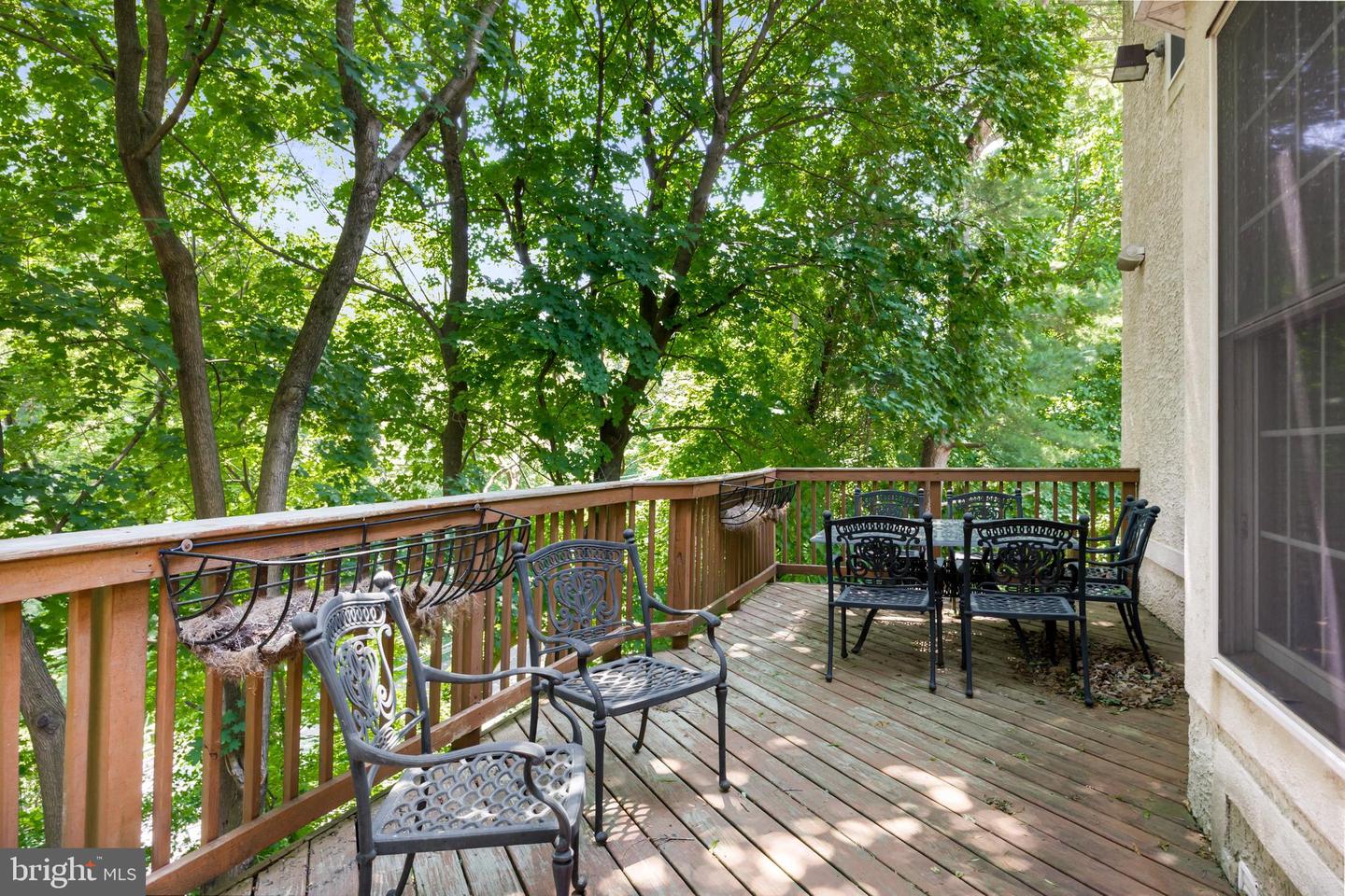 405 Merion Hill