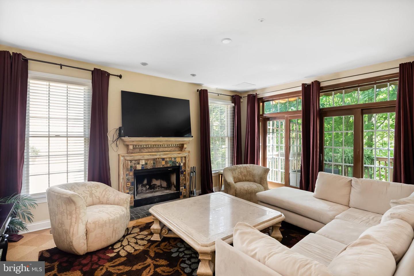 405 Merion Hill
