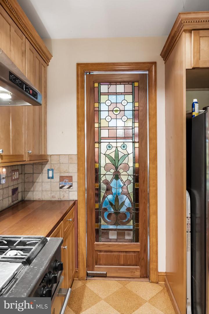 405 Merion Hill