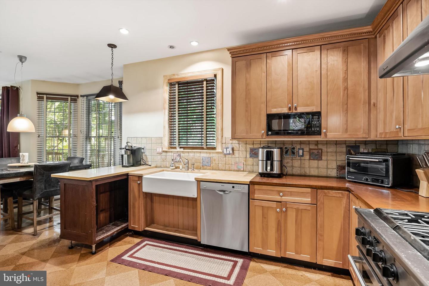 405 Merion Hill