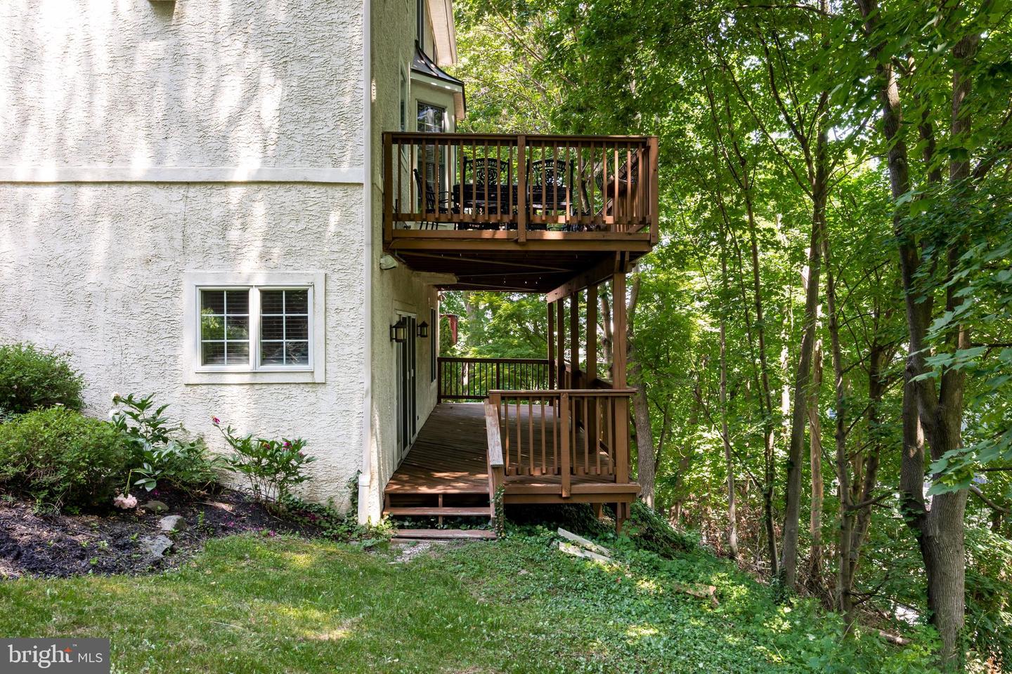 405 Merion Hill