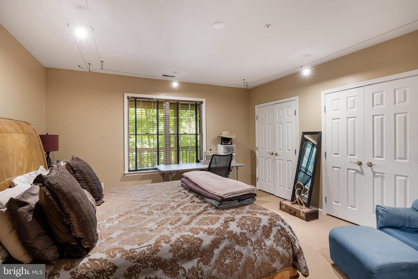 405 Merion Hill