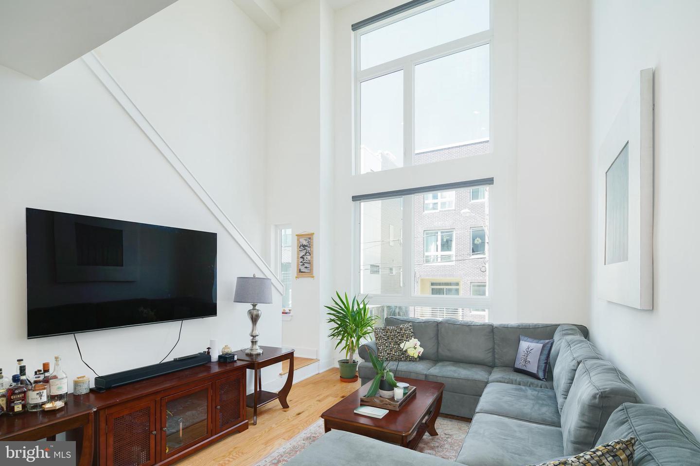 841 N 15th St #2