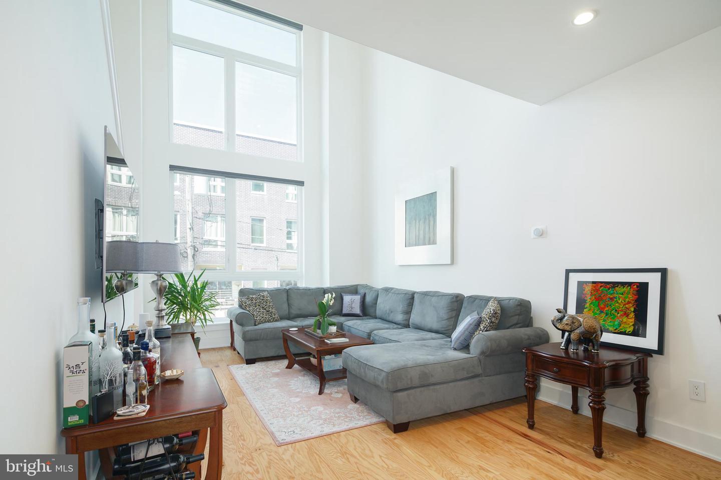 841 N 15th St #2
