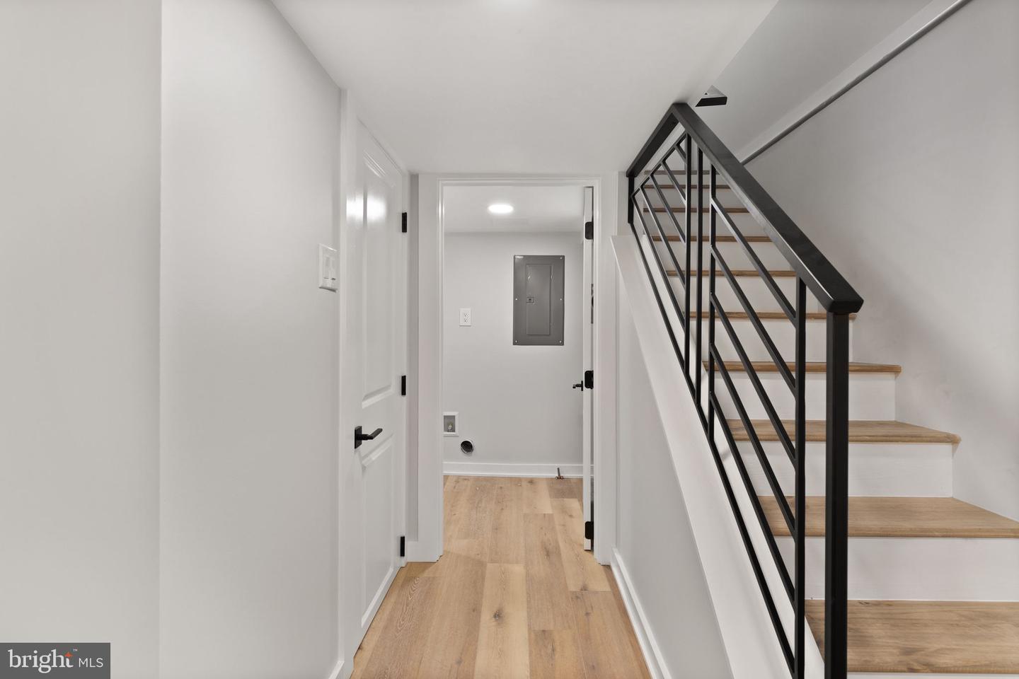 1424 N Dover St