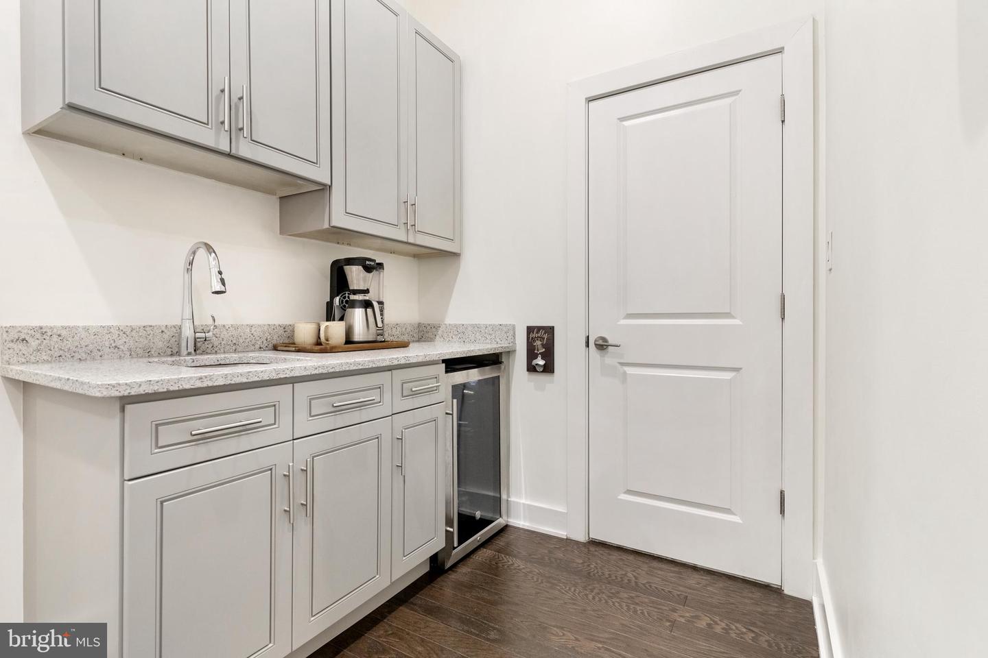 2438 Federal St #2