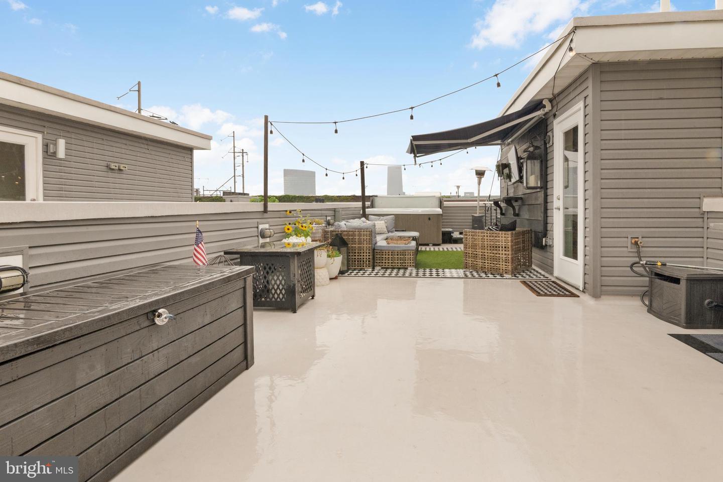 2438 Federal St #2