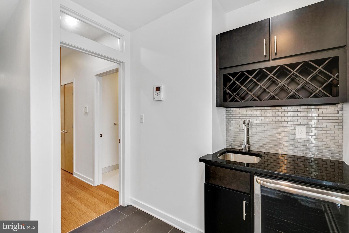 2419 Grays Ferry Ave