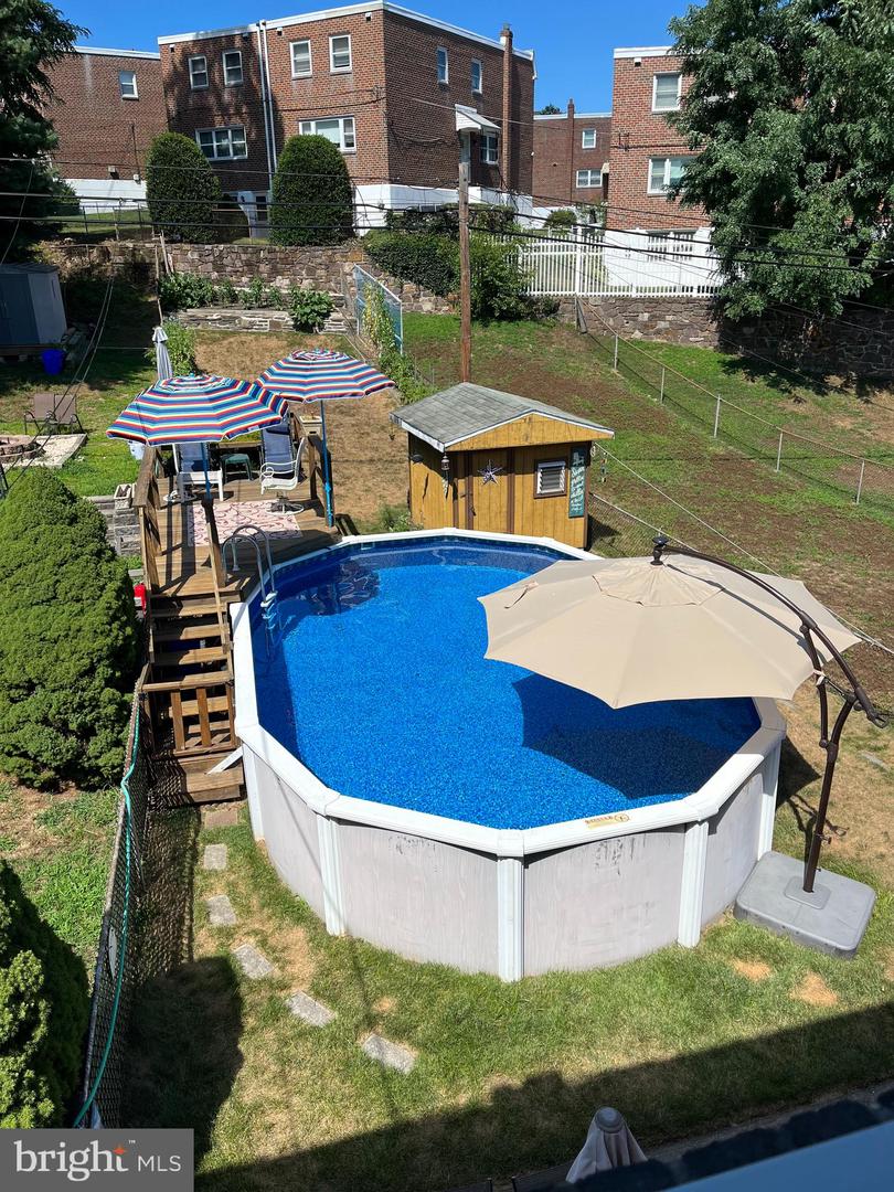 727 Hill Rd