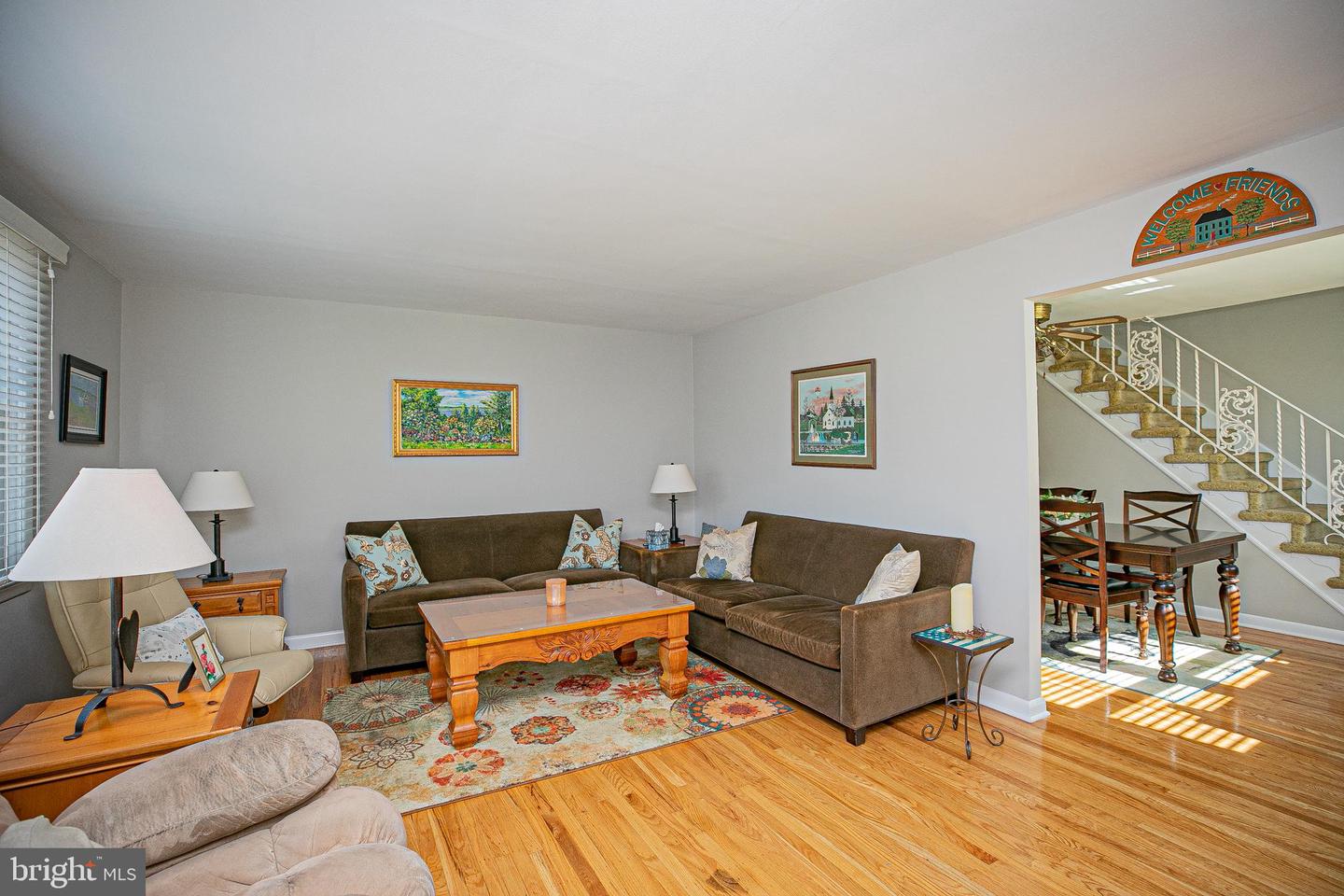 727 Hill Rd