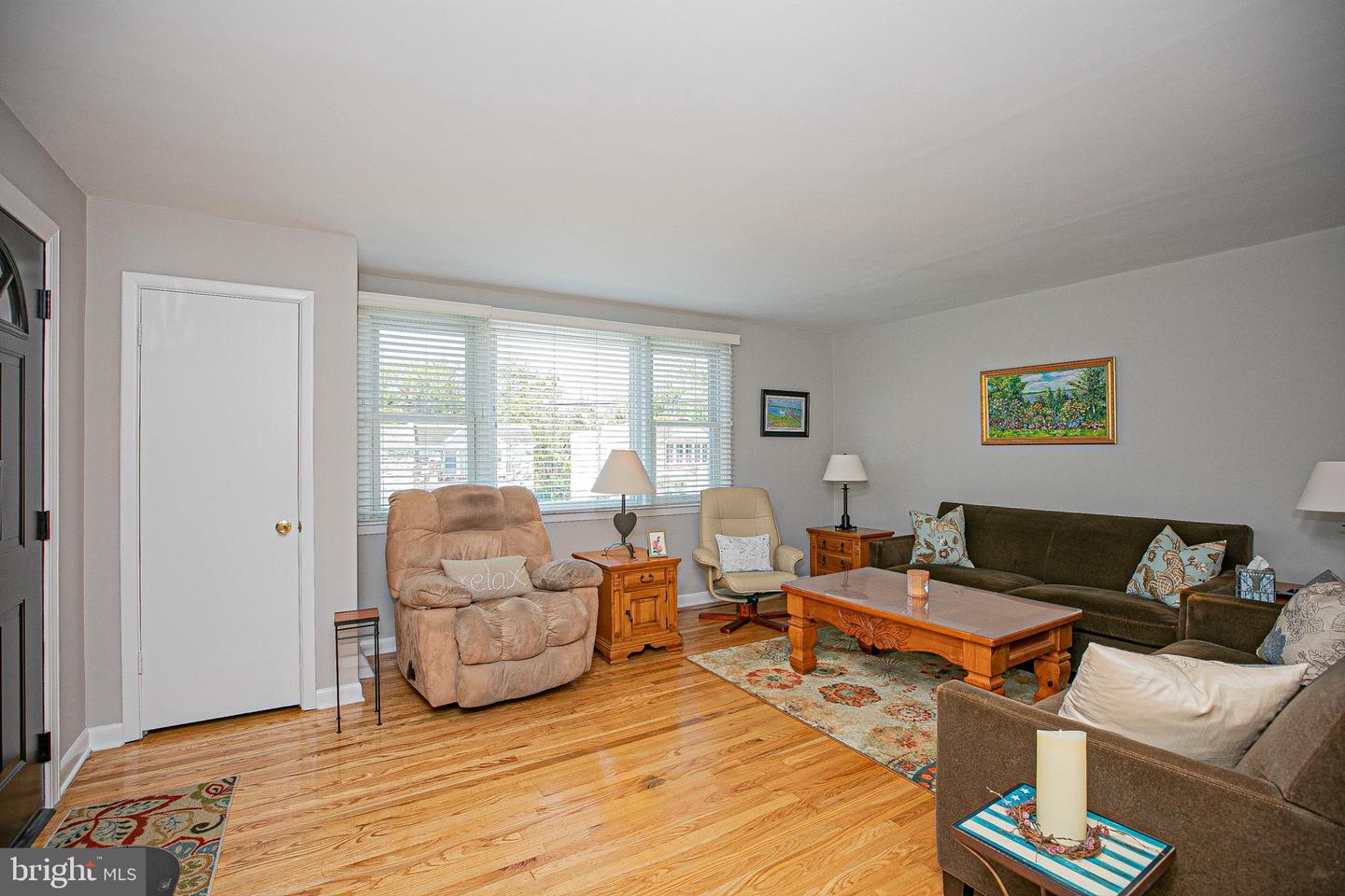 727 Hill Rd