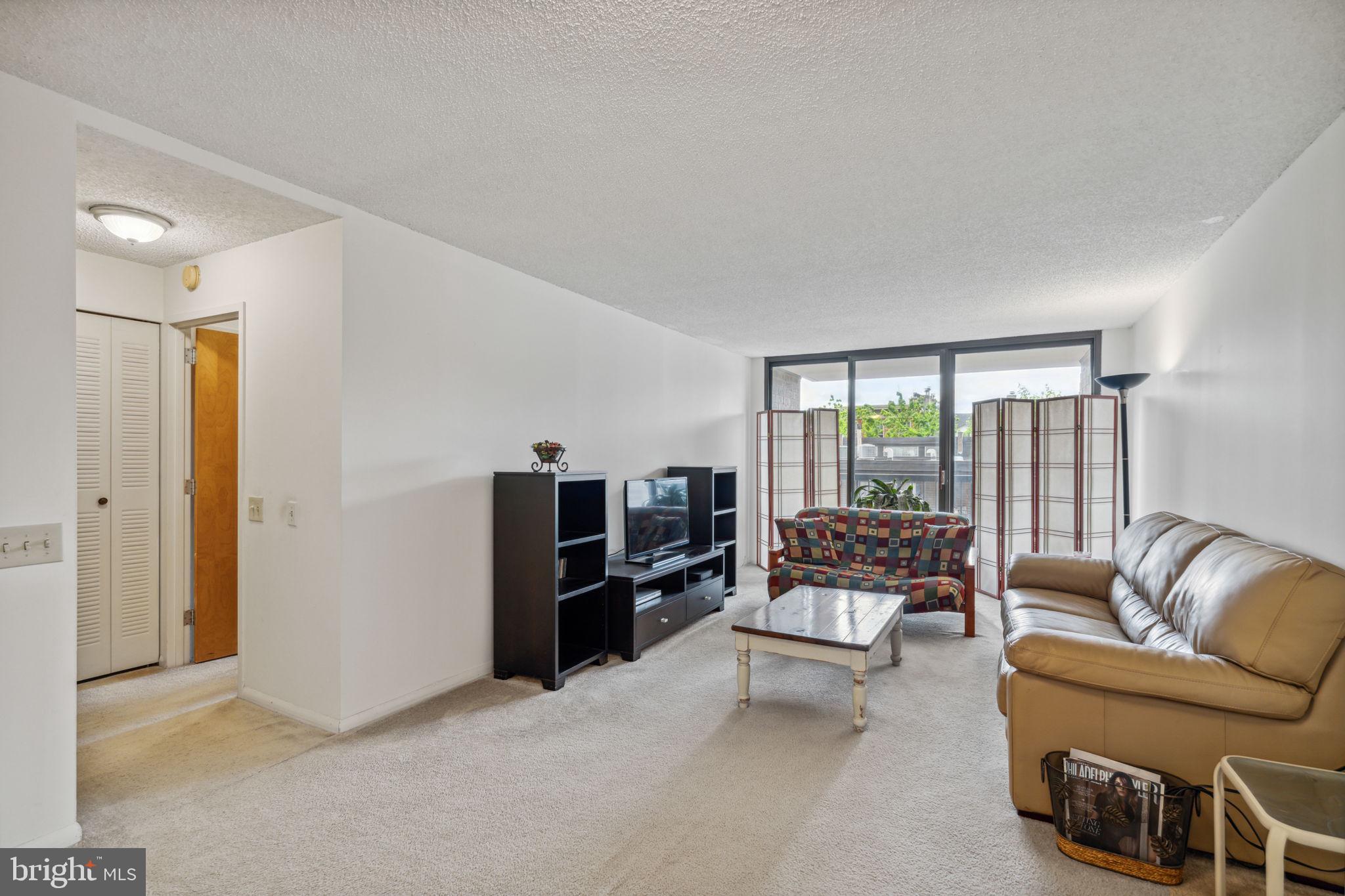 241 S 6th St #410e